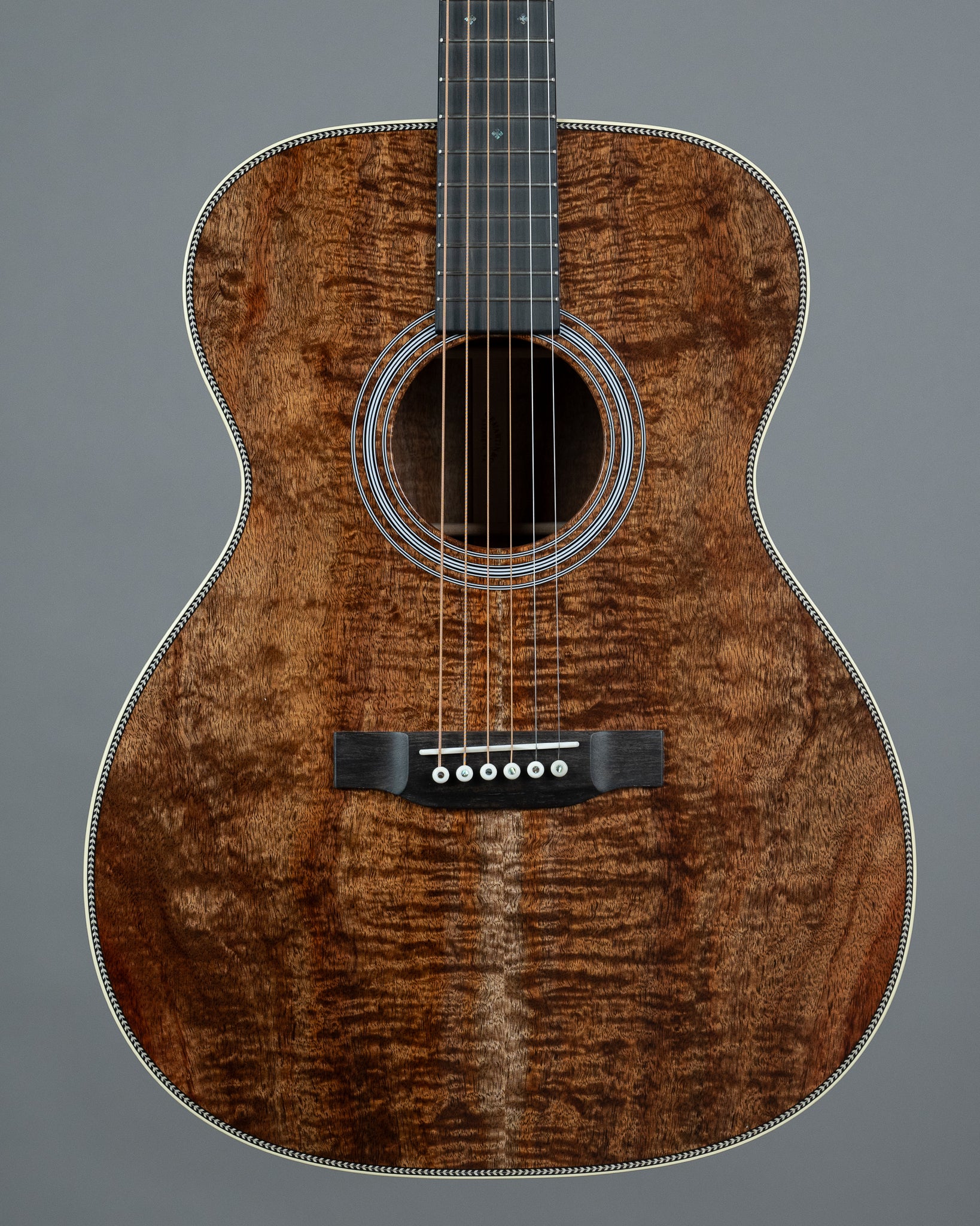 Martin Custom Shop Style-28 OM-14 Exceptional Figure Koa