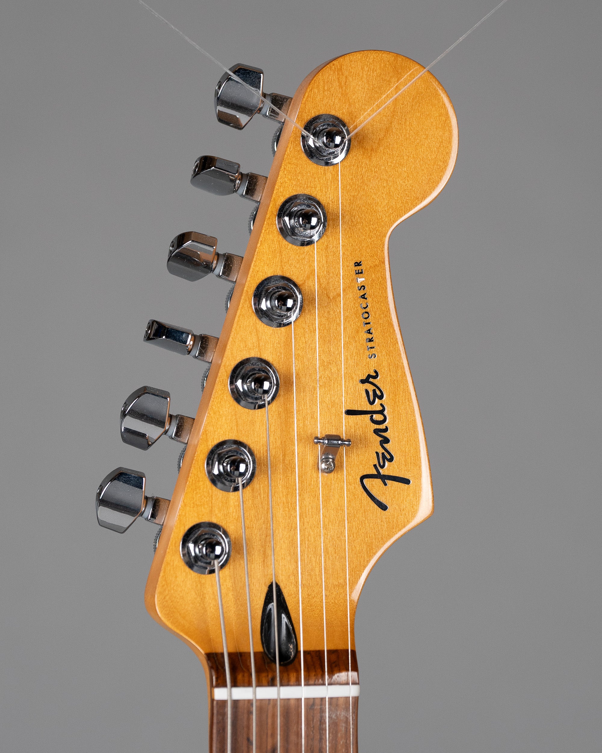 2023 Fender Player Plus Stratocaster (Mexico, Sienna Sunburst)