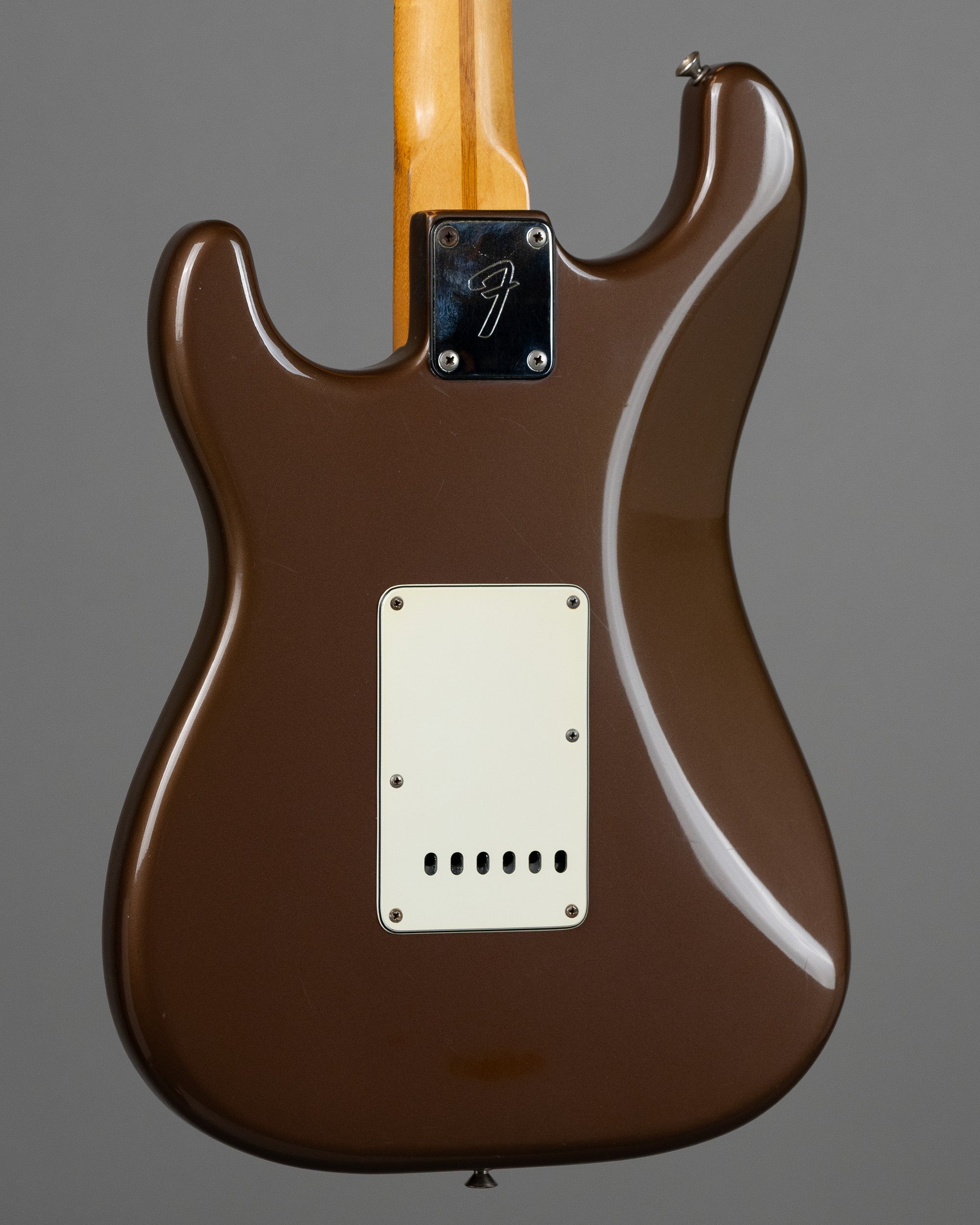 1982 Fender International Series Stratocaster (USA, Sahara Taupe, Tweed Fender Case)