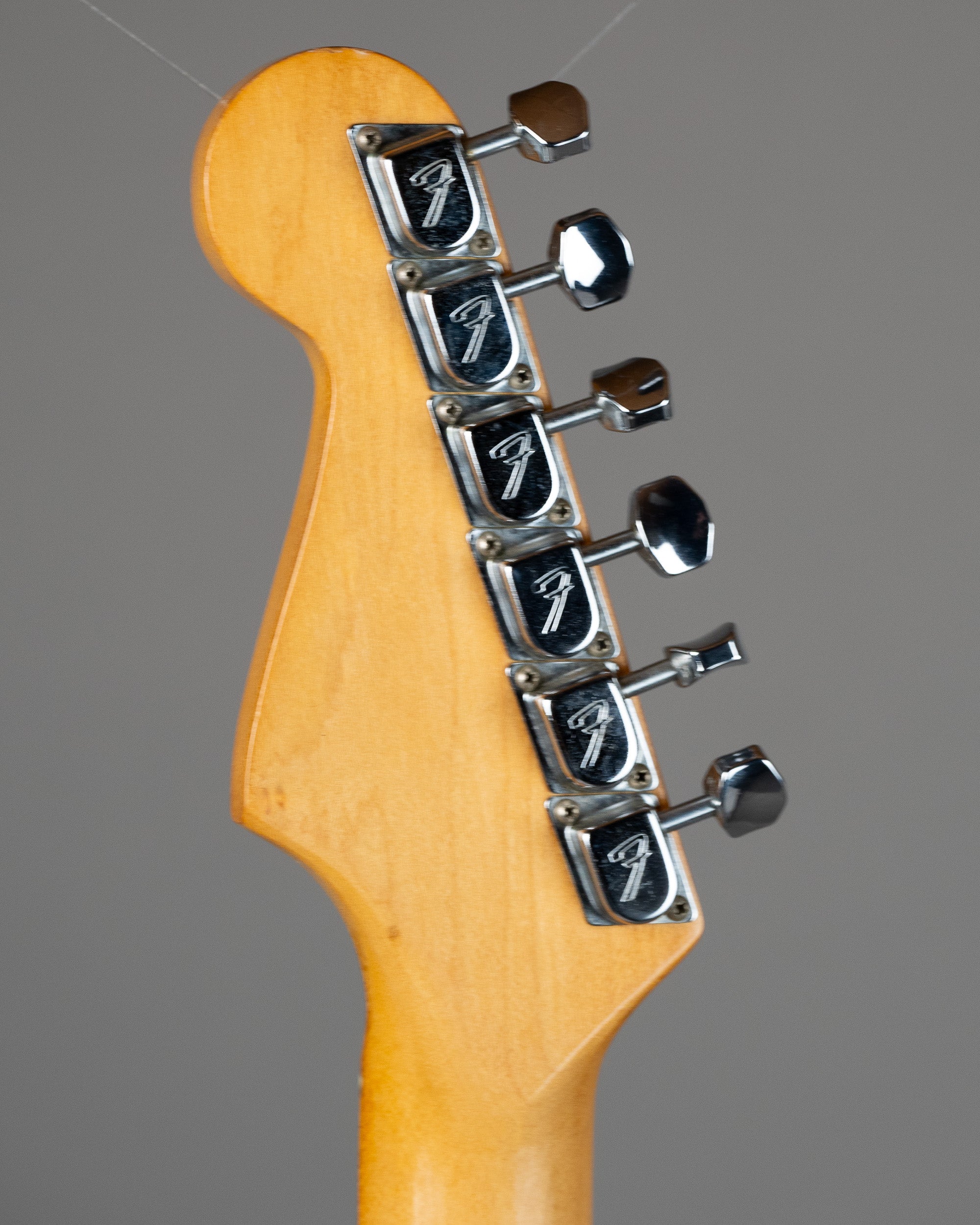 1982 Fender International Series Stratocaster (USA, Sahara Taupe, Tweed Fender Case)