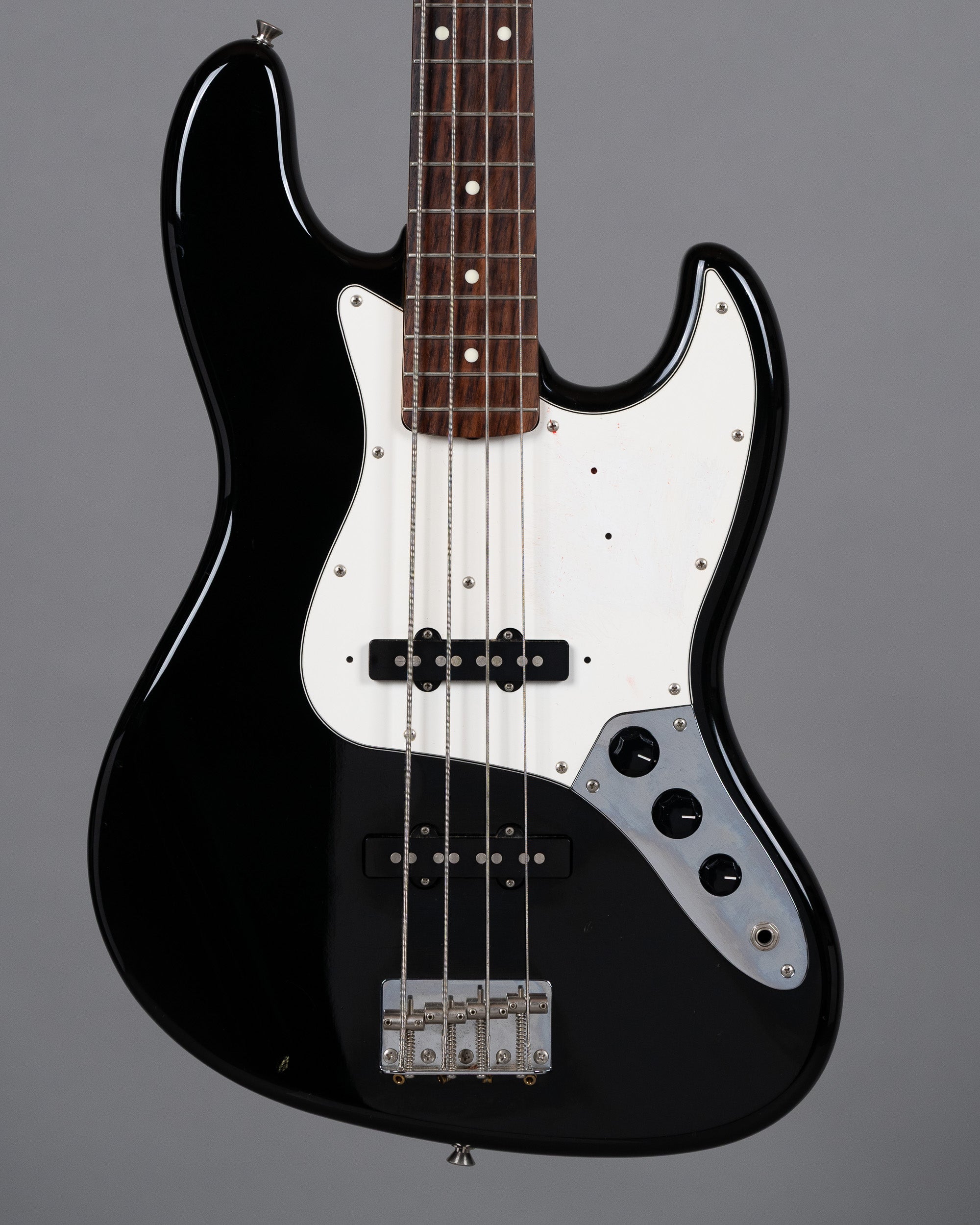 c2002 Fender Standard Jazz Bass (Japan, Black)