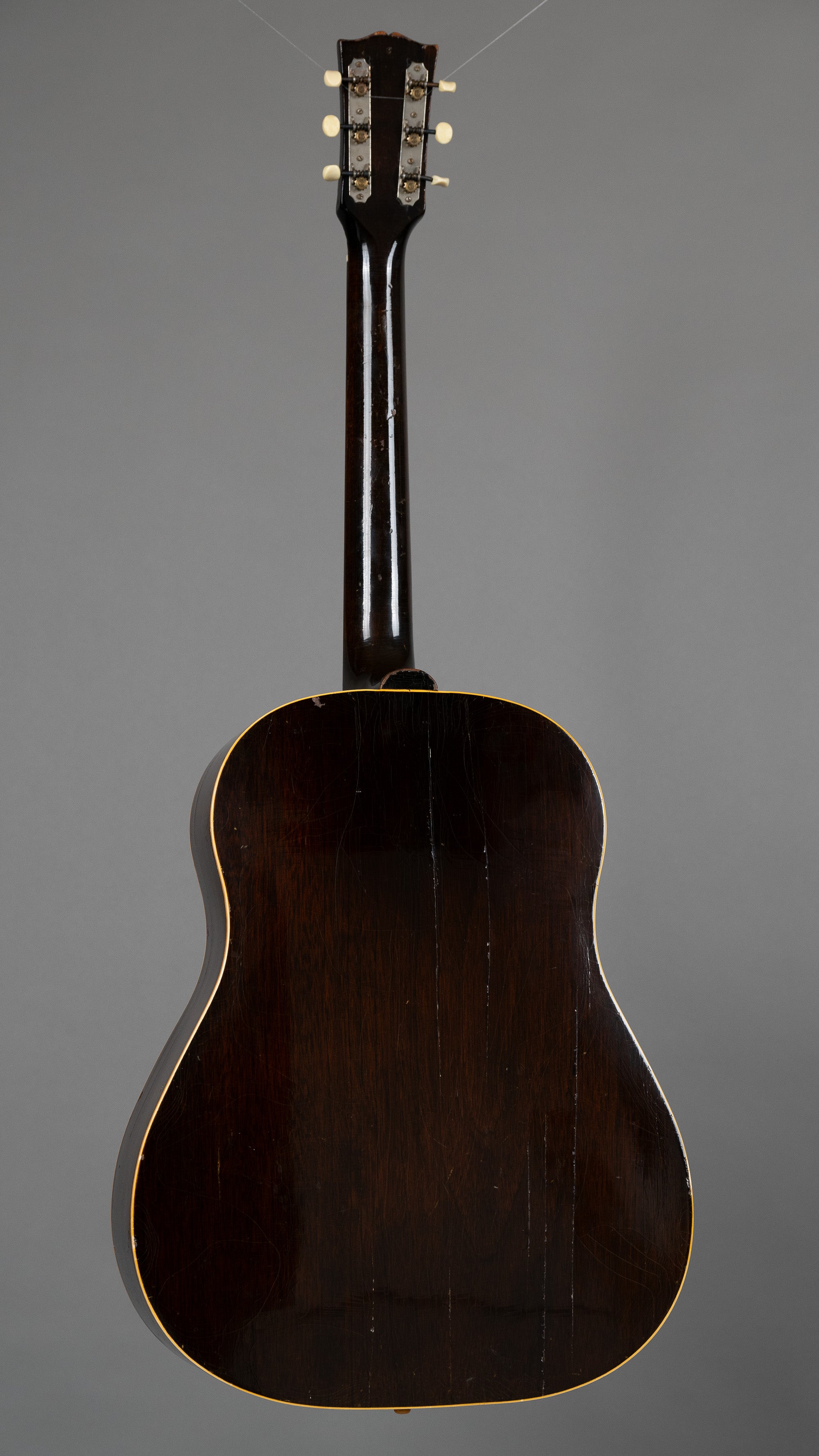 1946 Gibson J-45 (USA, Sunburst, Gibson Case)