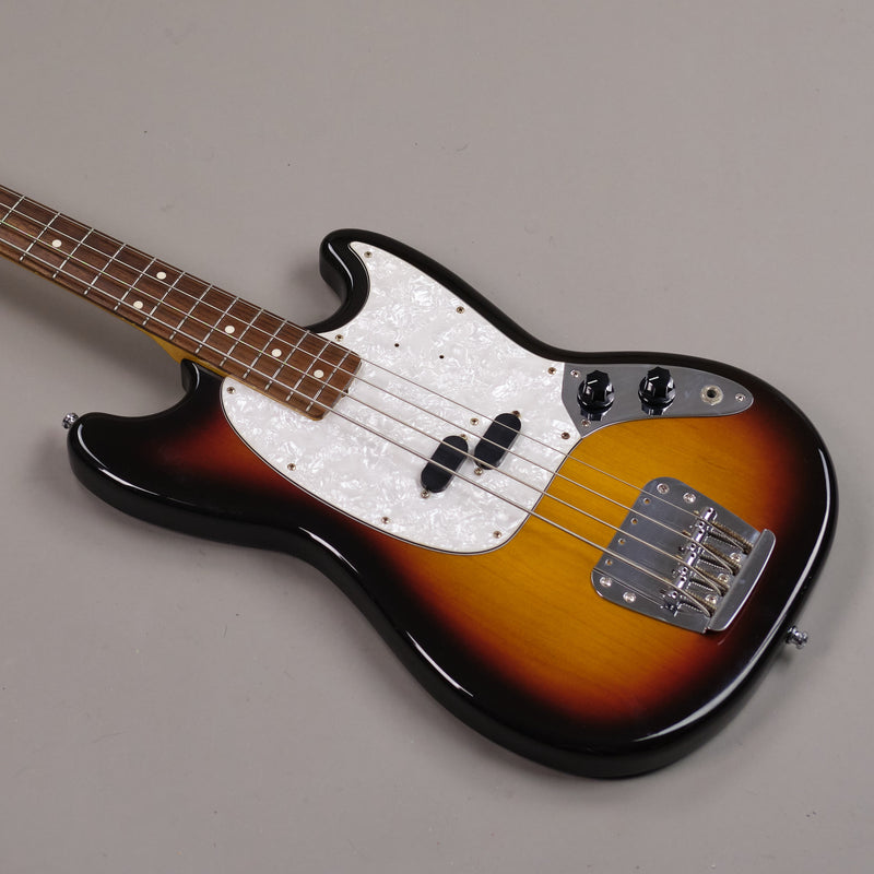 2008 Fender Mustang Bass (Japan, Sunburst)