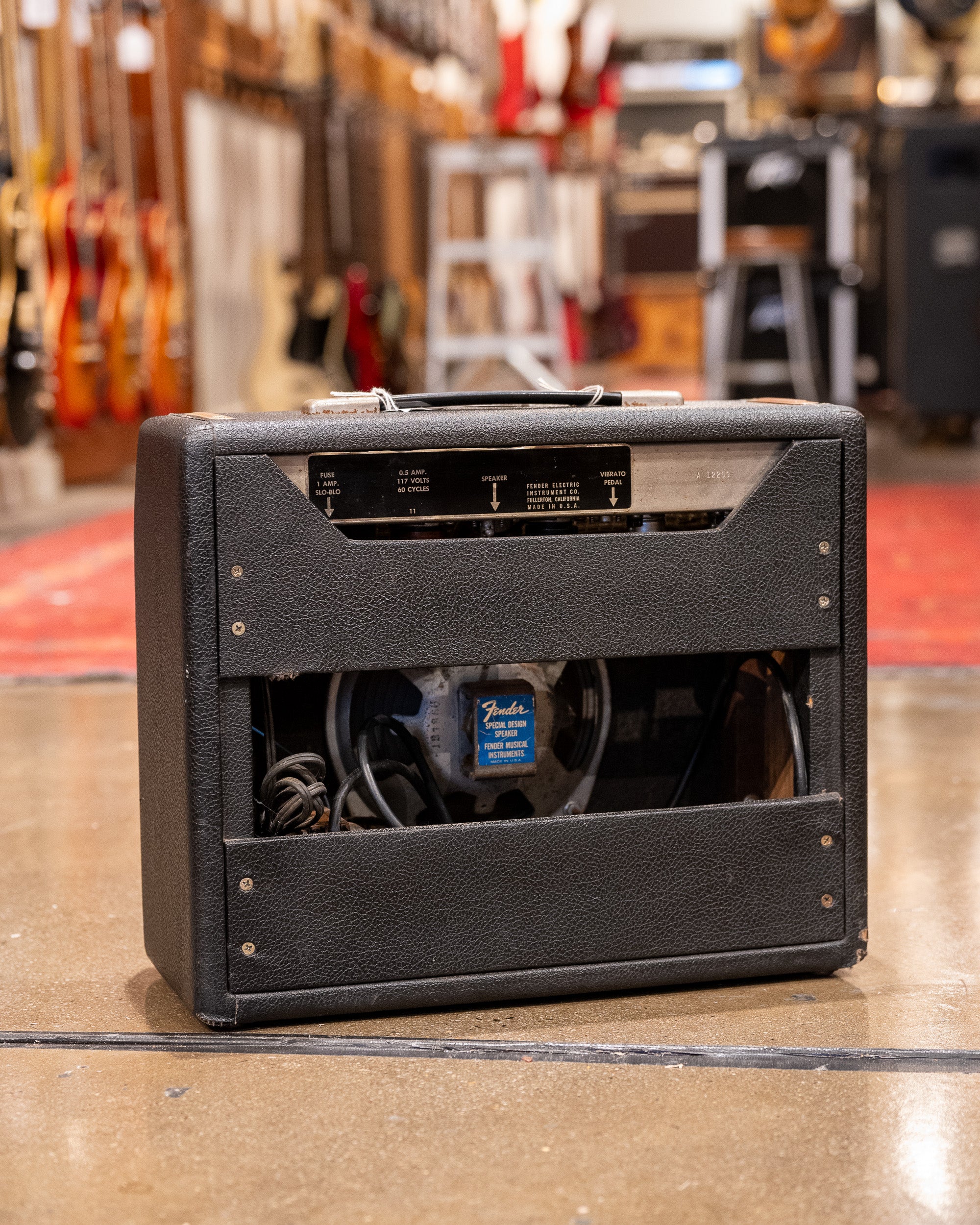 1966 Fender Vibrochamp (USA, Black Panel, 110v)