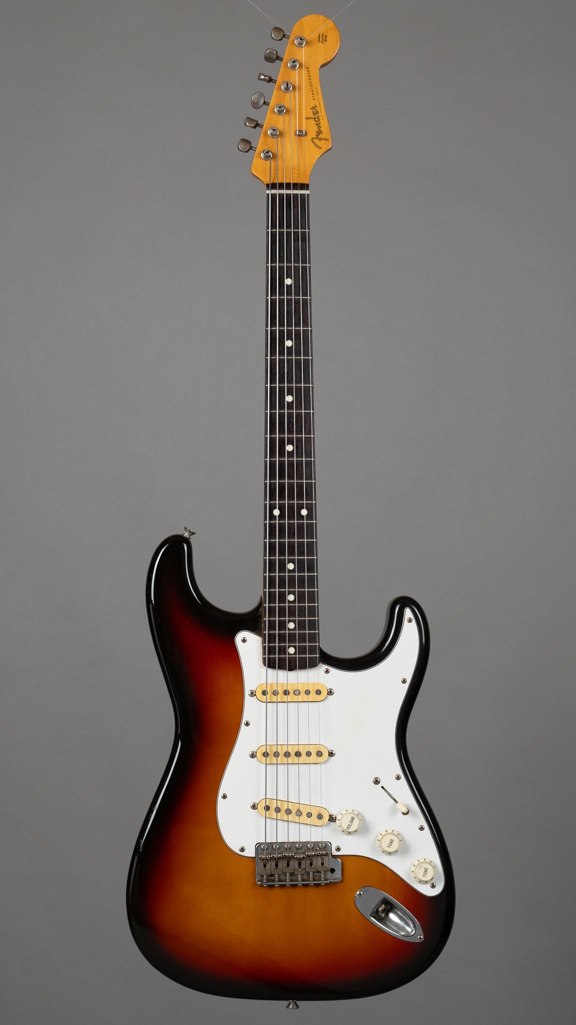 c1986 Fender ST-62 Stratocaster (Japan, 3-Tone Sunburst)