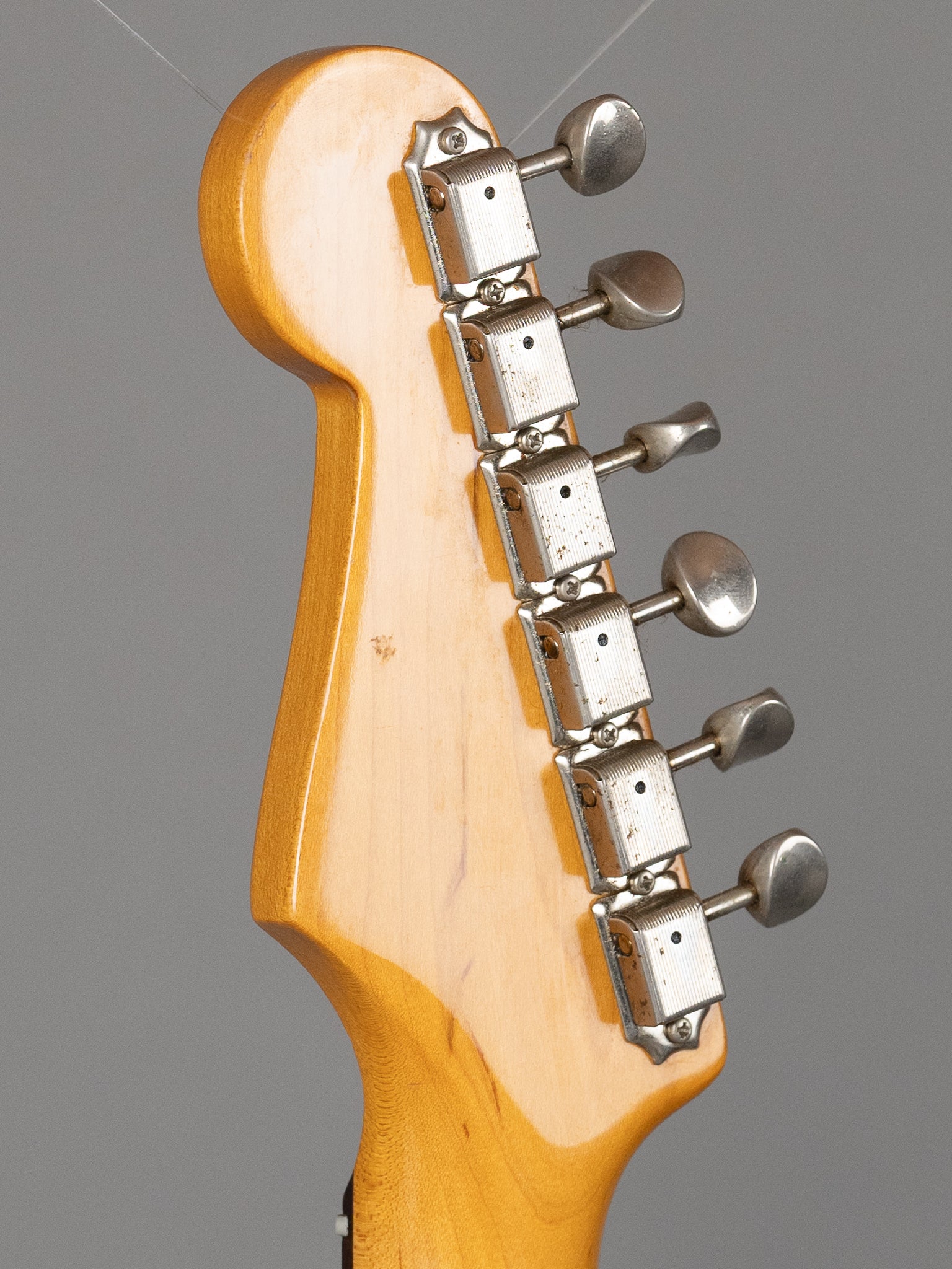 c1986 Fender ST-62 Stratocaster (Japan, 3-Tone Sunburst)