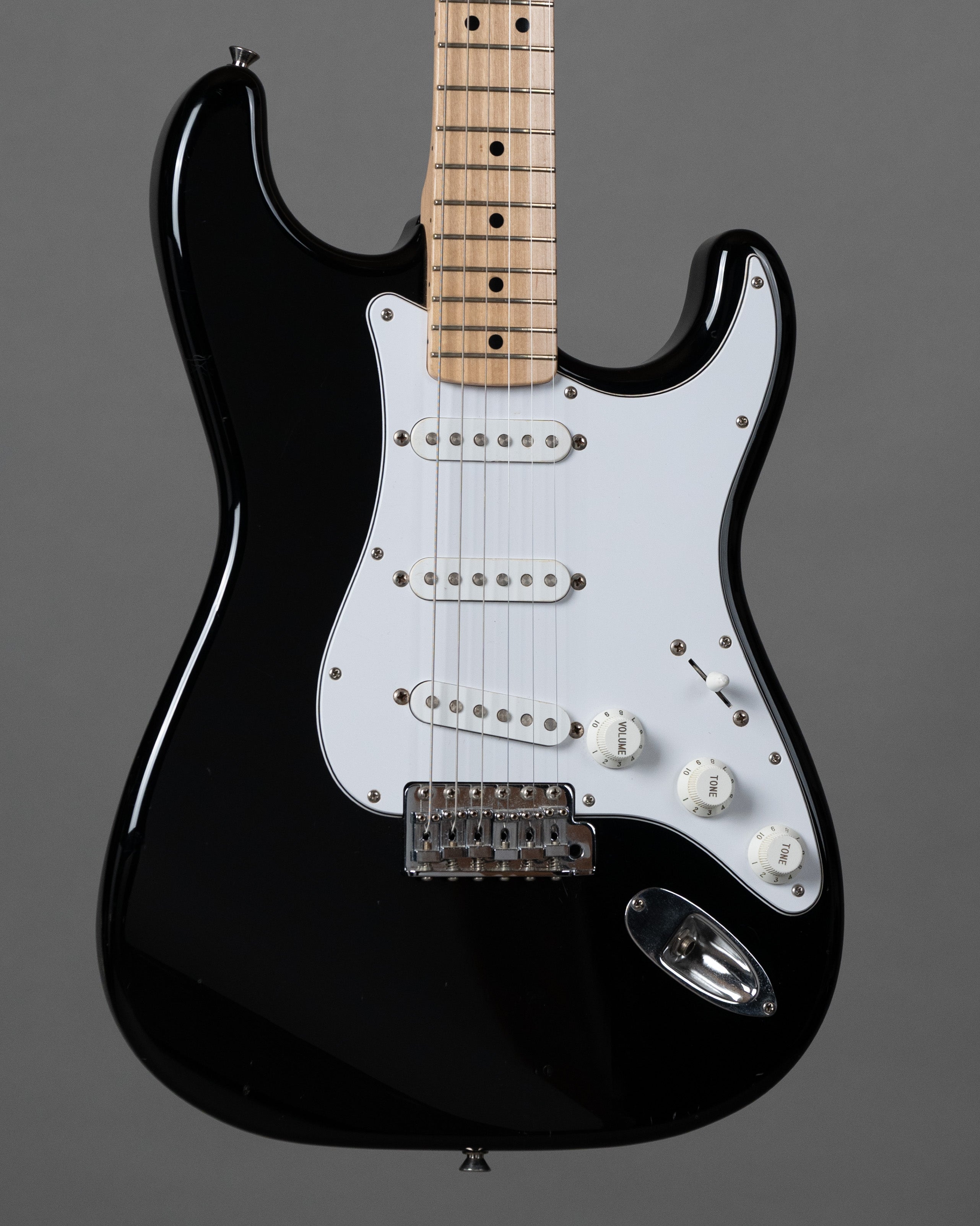 2017 Fender Classic 70s Stratocaster (Japan, Black)
