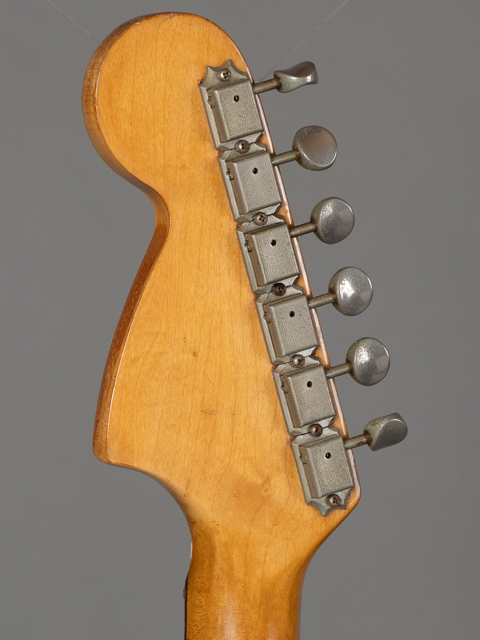 1978 Fender Mustang MOD (USA, Cigarette White)