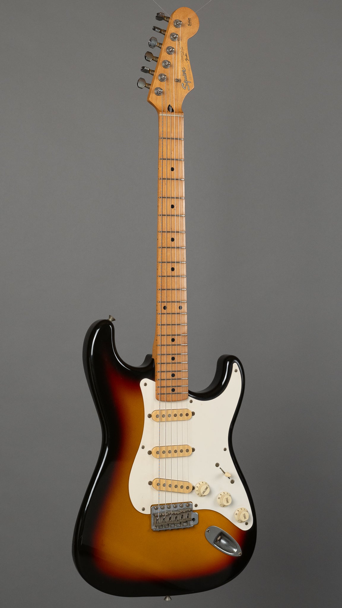 1992 Squier SST-33 Stratocaster (Japan, Sunburst)