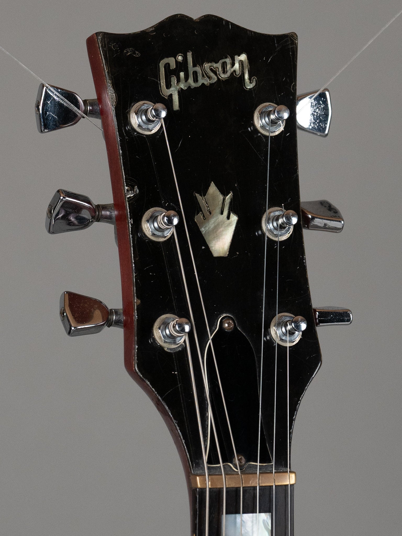 1974 Gibson SG (USA, Cherry, Factory Bigsby, HSC)