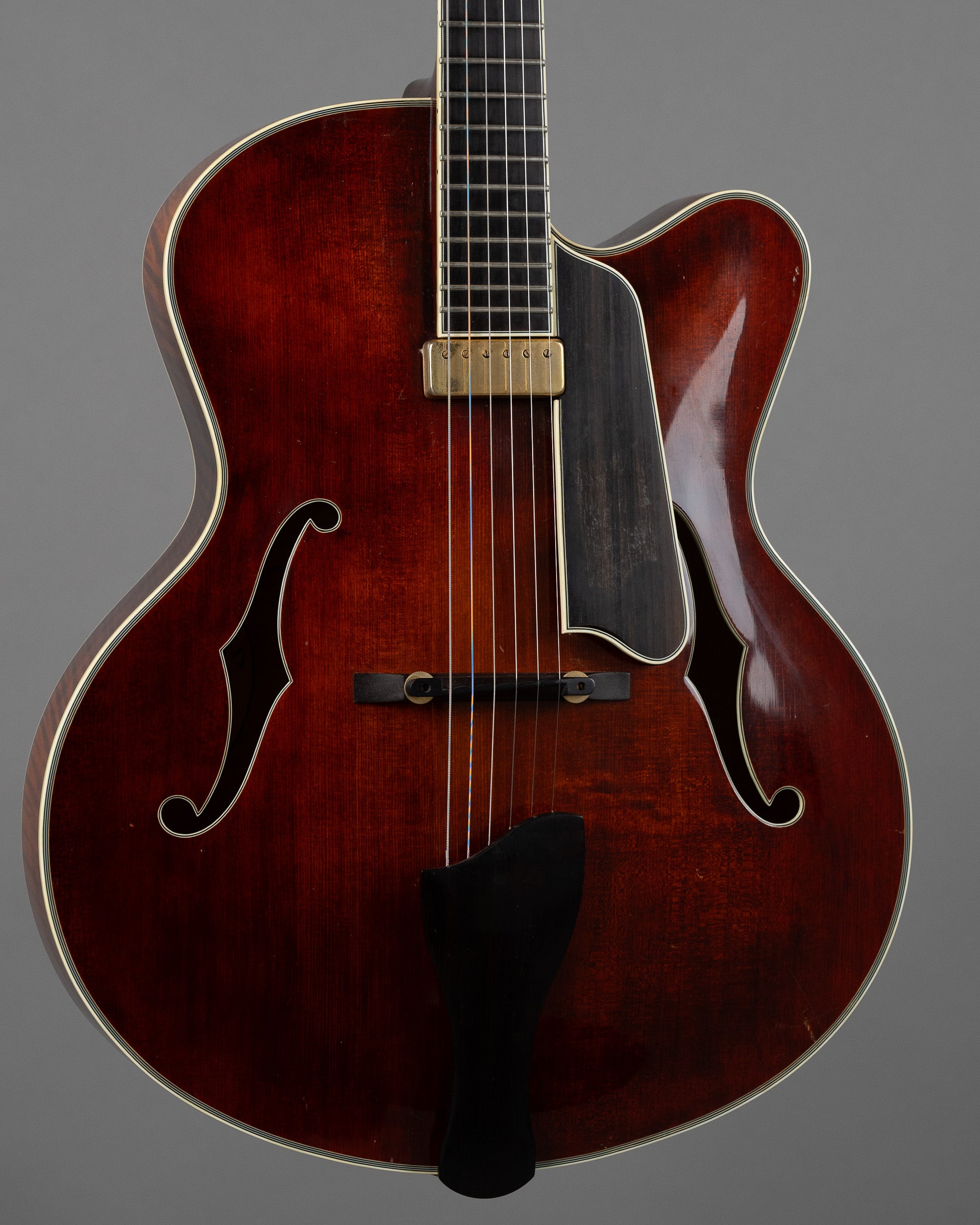 2006 Eastman Uptown Hollow AR810CE (China, Burst, HSC)