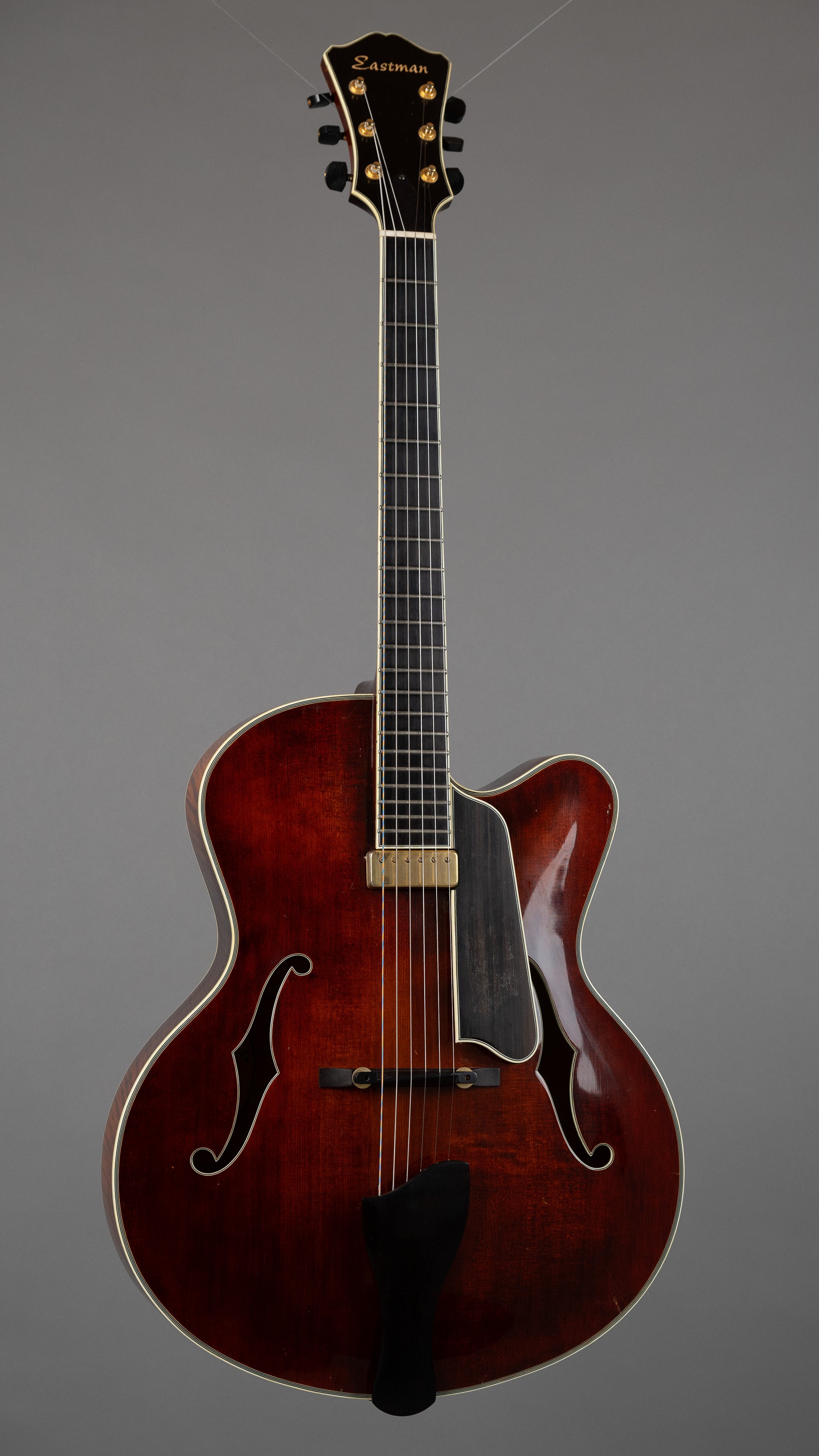 2006 Eastman Uptown Hollow AR810CE (China, Burst, HSC)