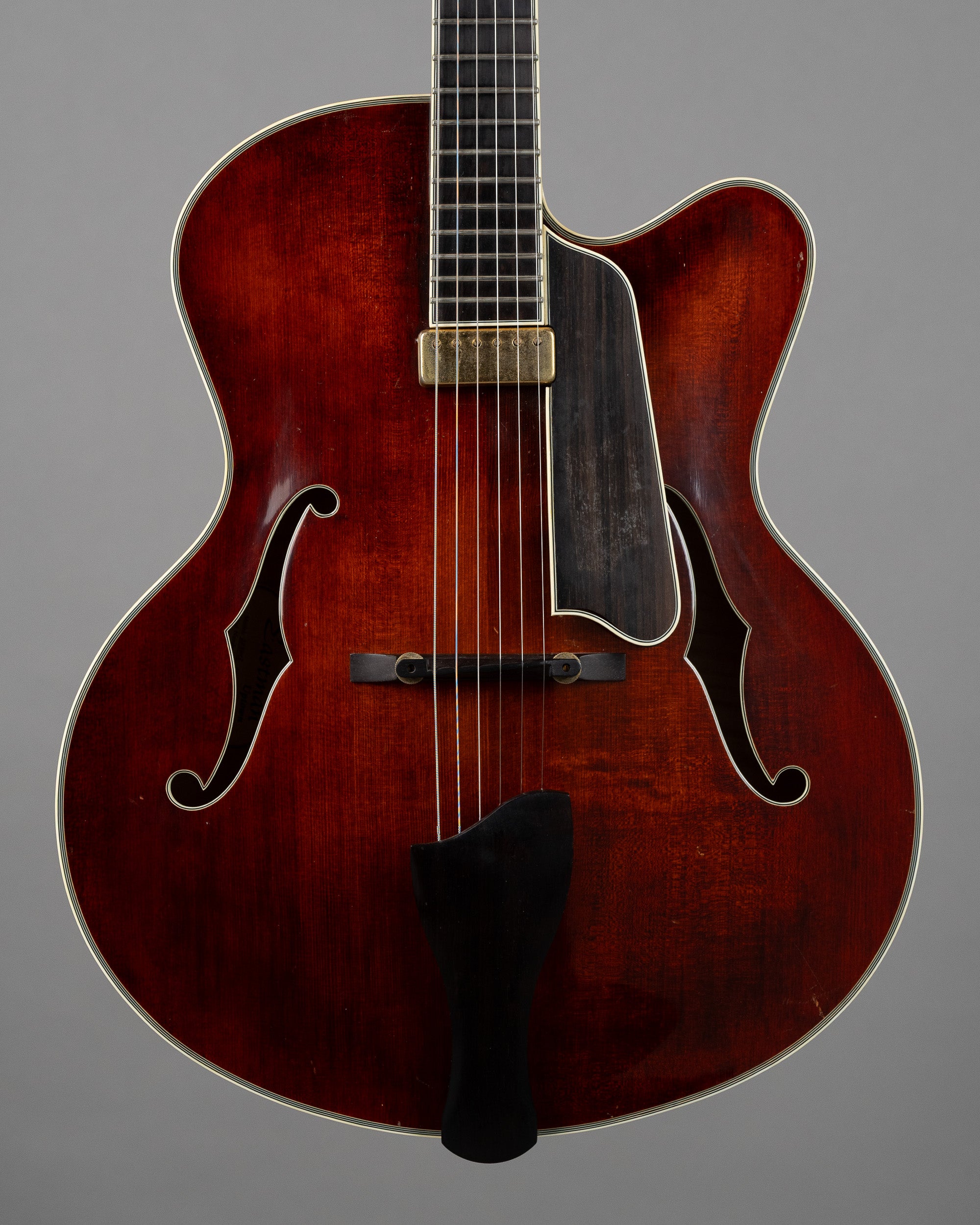 2006 Eastman Uptown Hollow AR810CE (China, Burst, HSC)