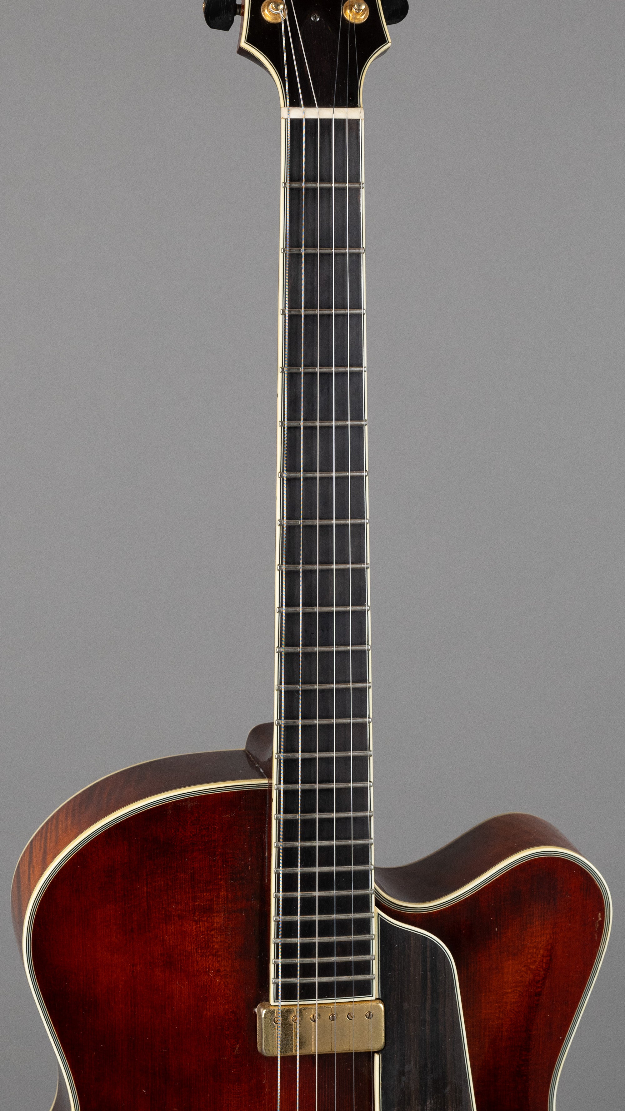 2006 Eastman Uptown Hollow AR810CE (China, Burst, HSC)