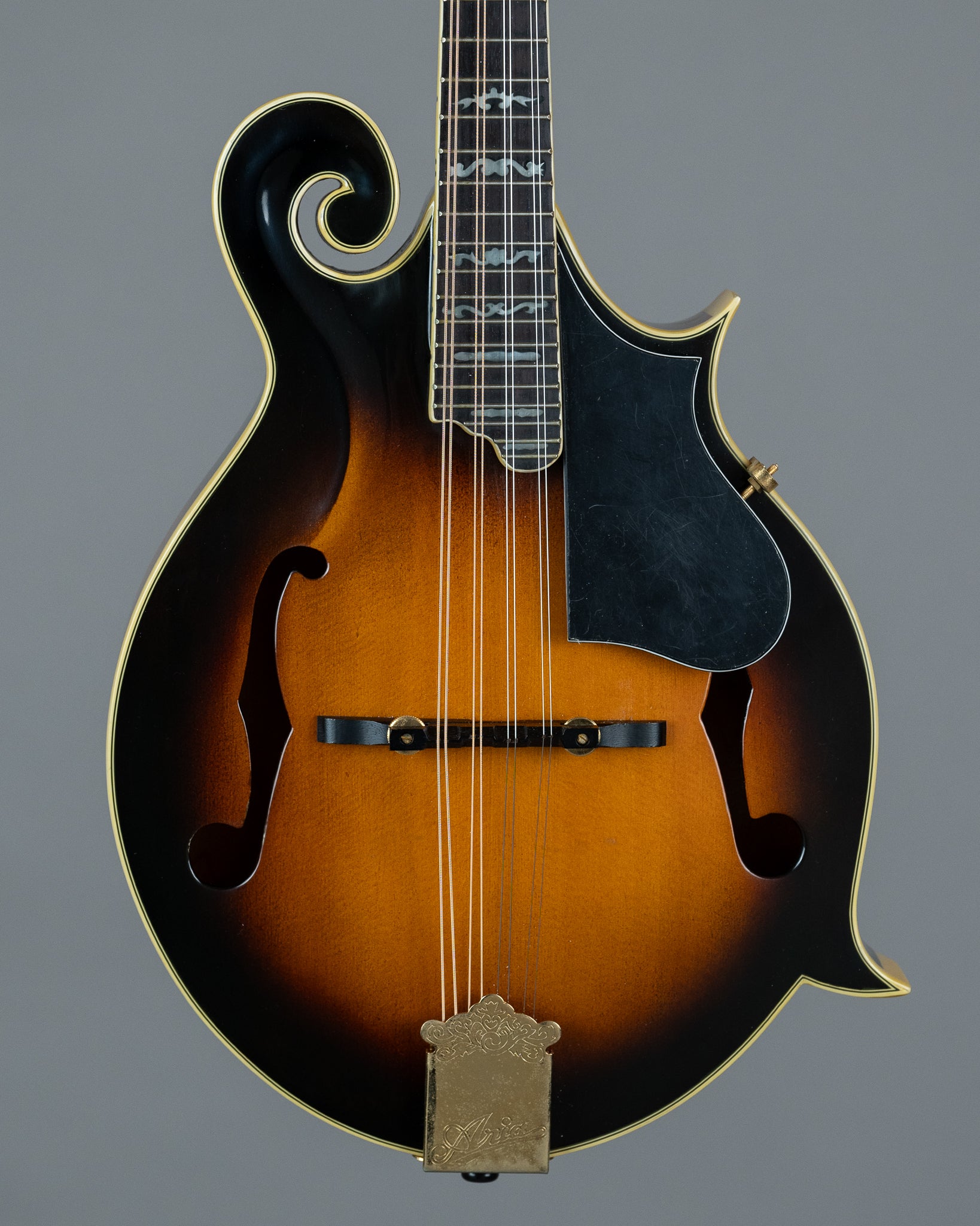 c1980s Aria AM-600 F-Style Mandolin (Korea, Tobacco Sunburst, OHSC)