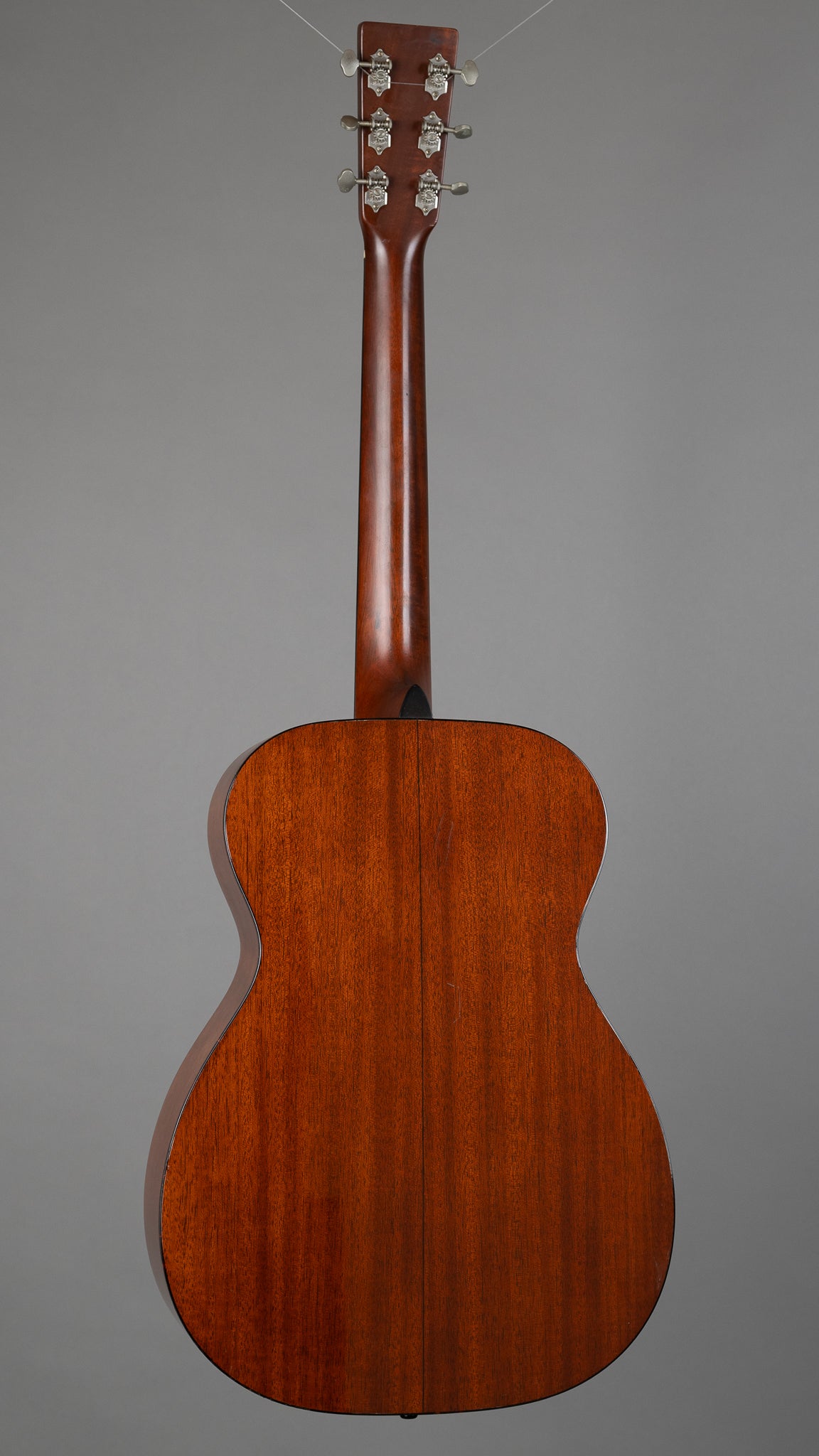 2005 Martin 00-18V (USA, Natural Gloss, OHSC)