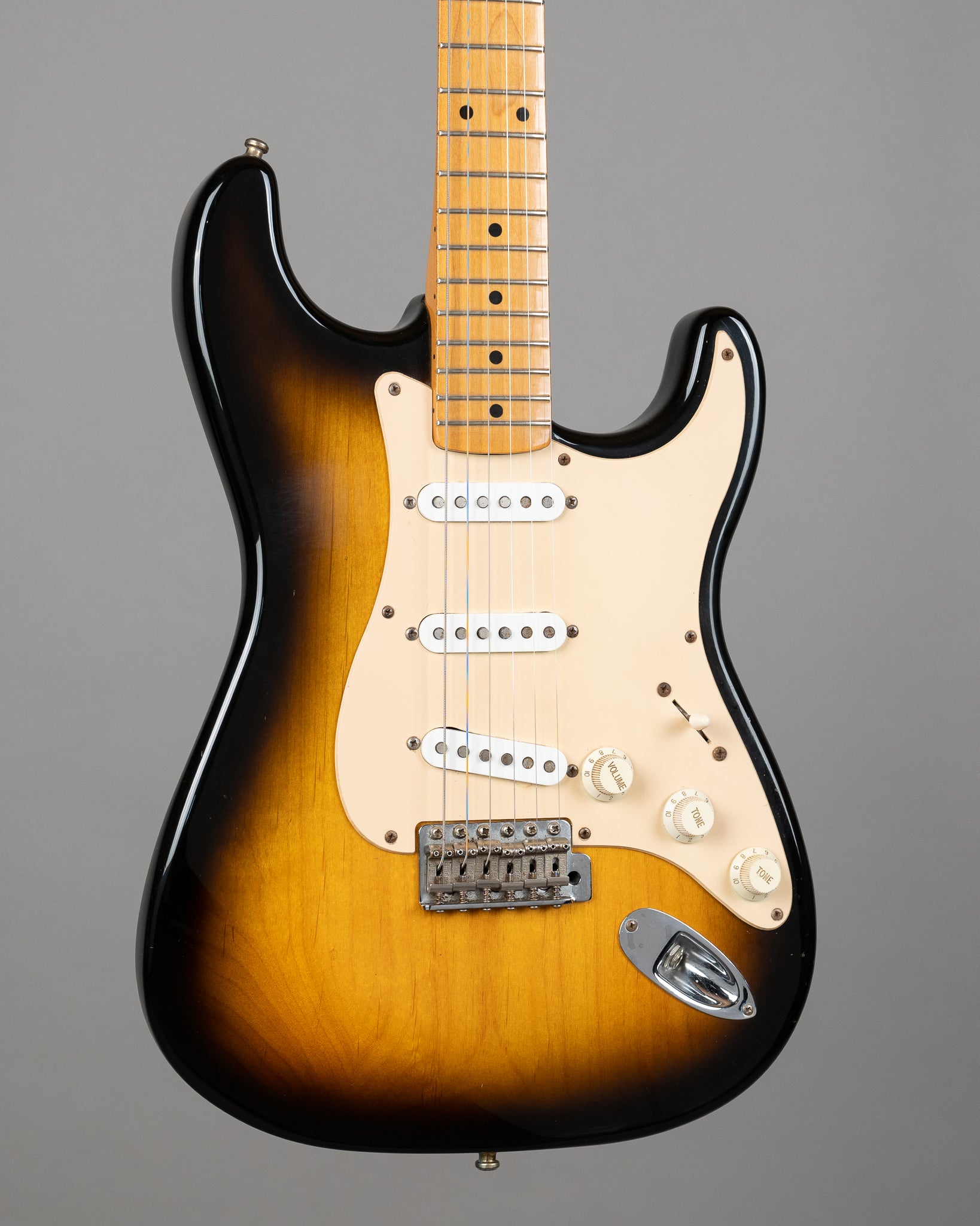 2009 Fender Classic Series 50s Stratocaster (Mexico, 2-Tone Sunburst, Fender Custom Shop Pickups)