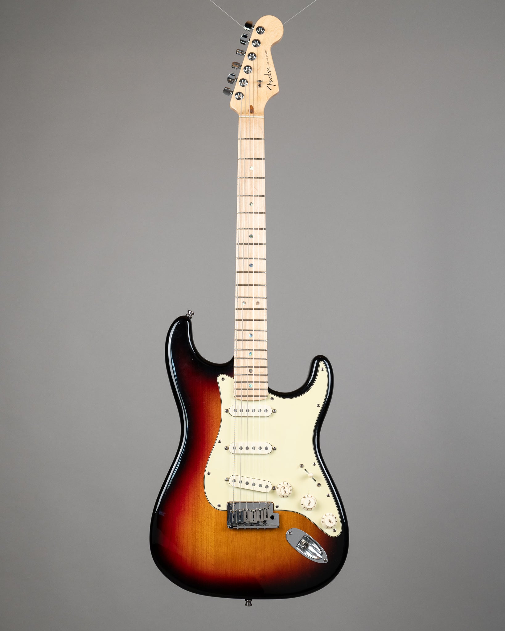 2007 Fender American Deluxe Stratocaster (USA, Sunburst, OHSC)