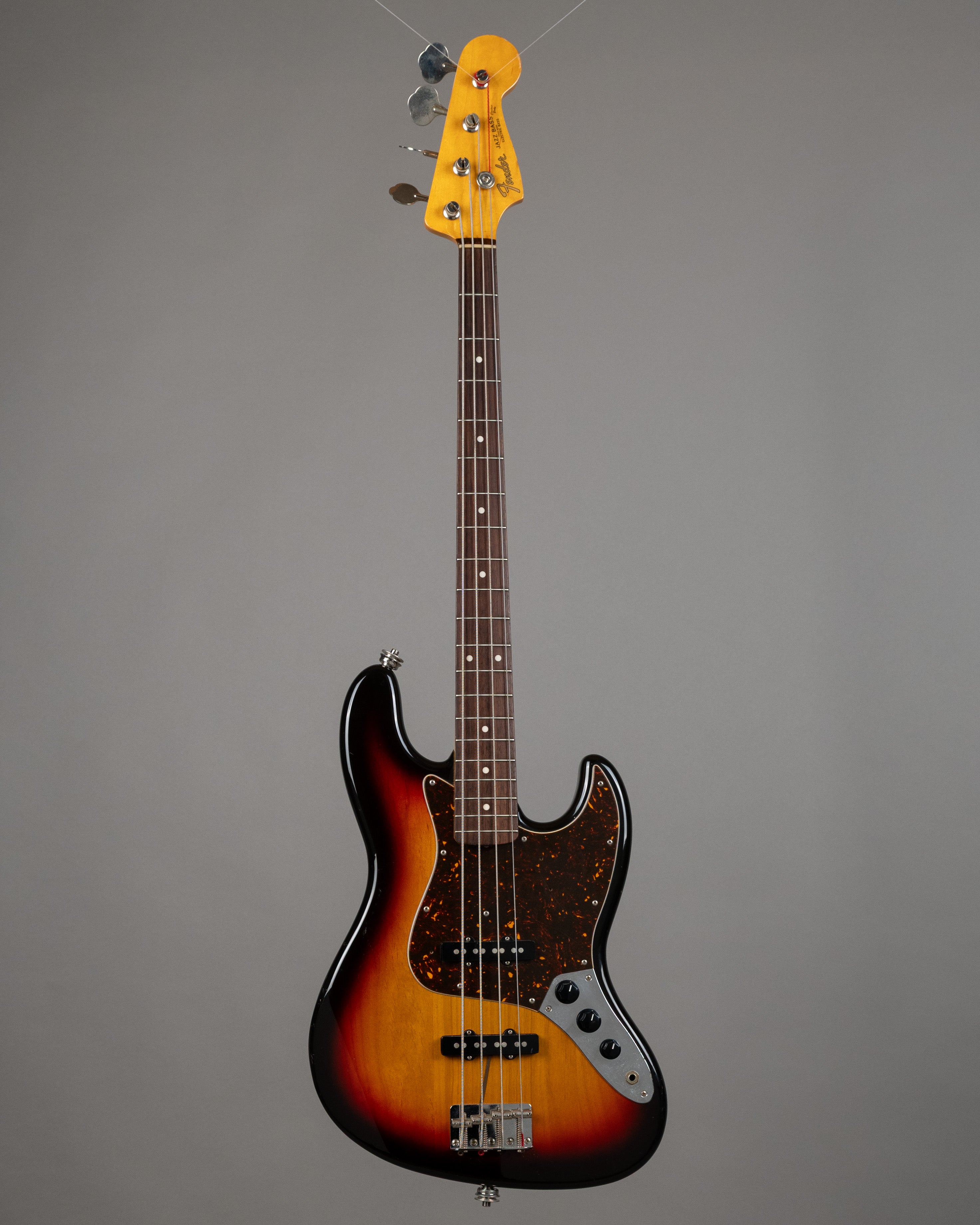 2004 Fender JB62 Jazz Bass (Japan, Sunburst) *