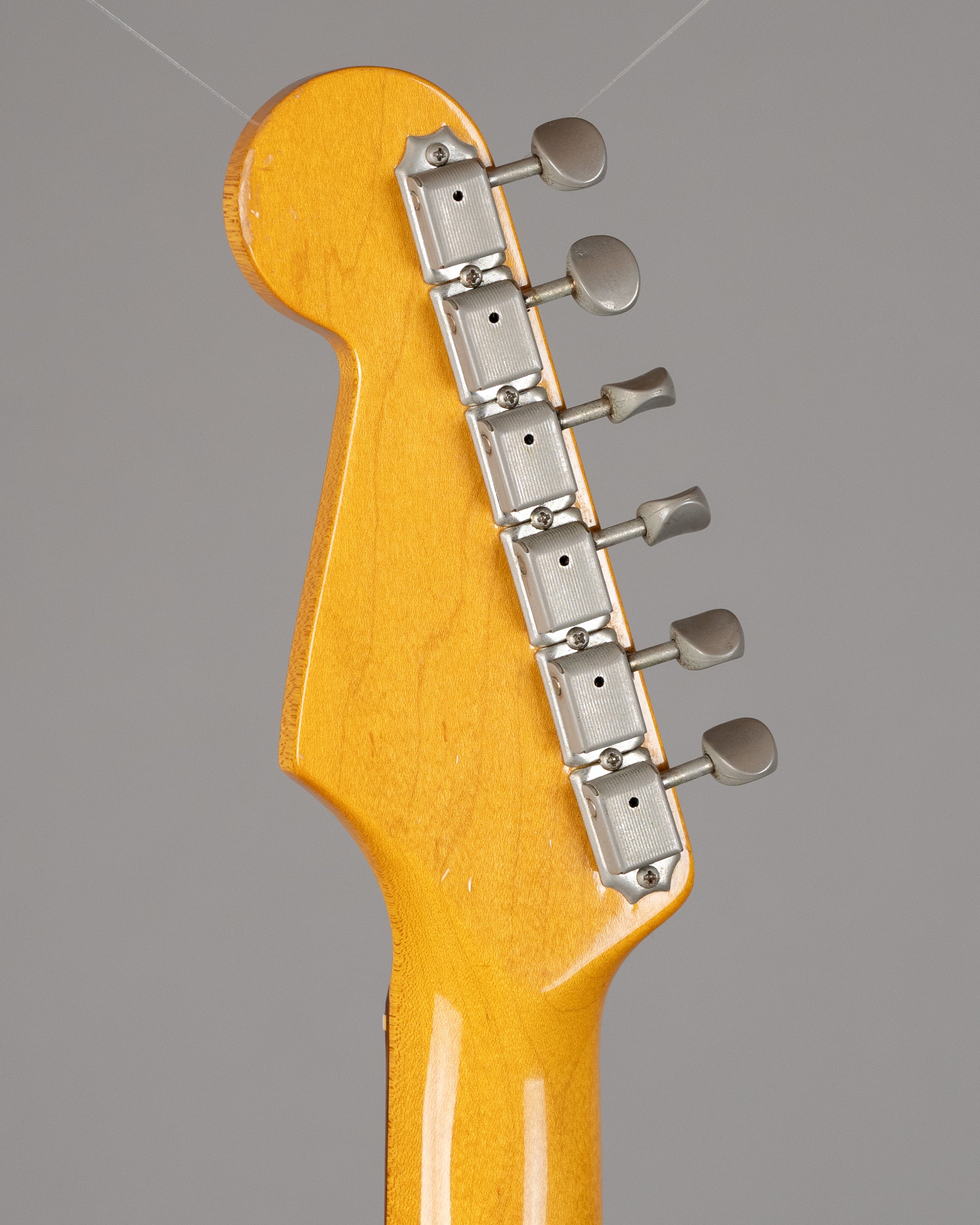 1997 Fender Stratocaster ST-62 (Japan, Sunburst)