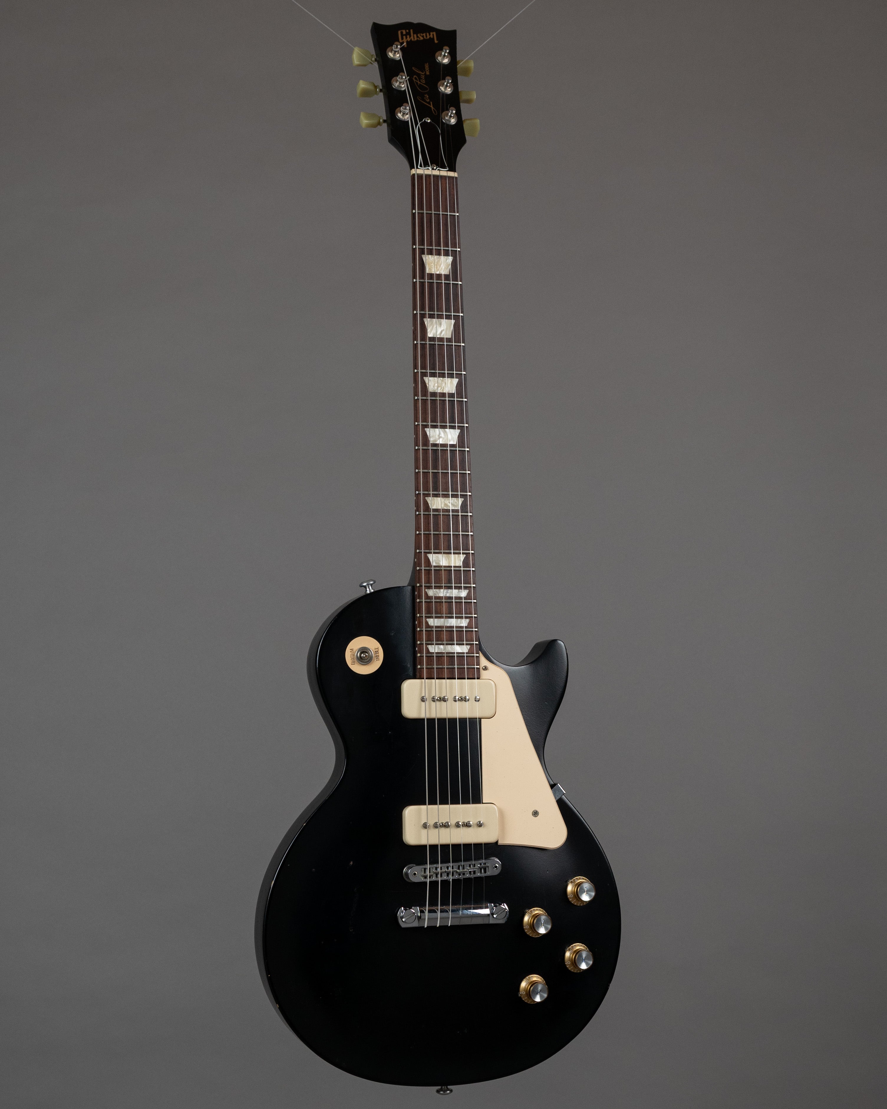 2016 Gibson Les Paul Studio (USA, Satin Black, Gibson Gig Bag)