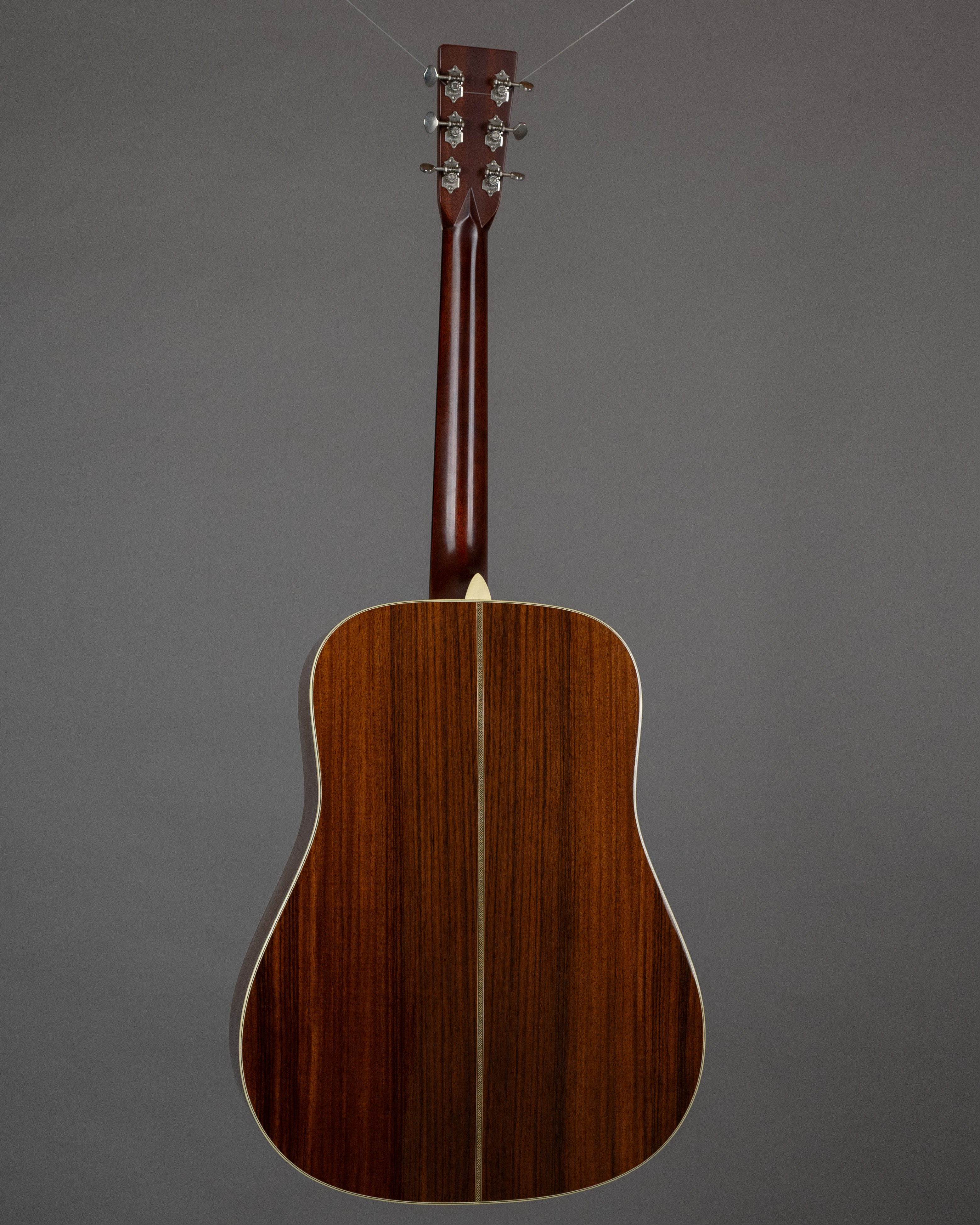 2004 Martin HD-28V (USA, Natural Gloss, OHSC)
