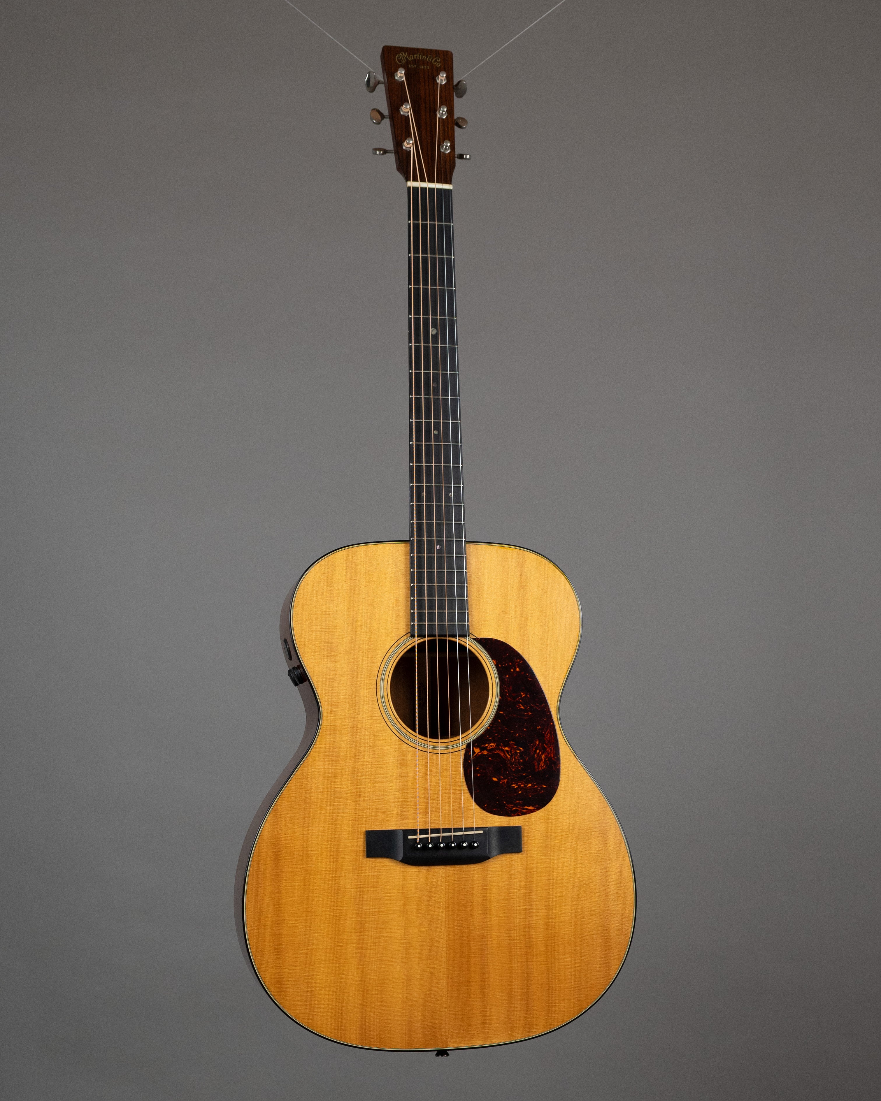 2016 Martin 000-18E Retro (USA, Natural Gloss, OHSC)