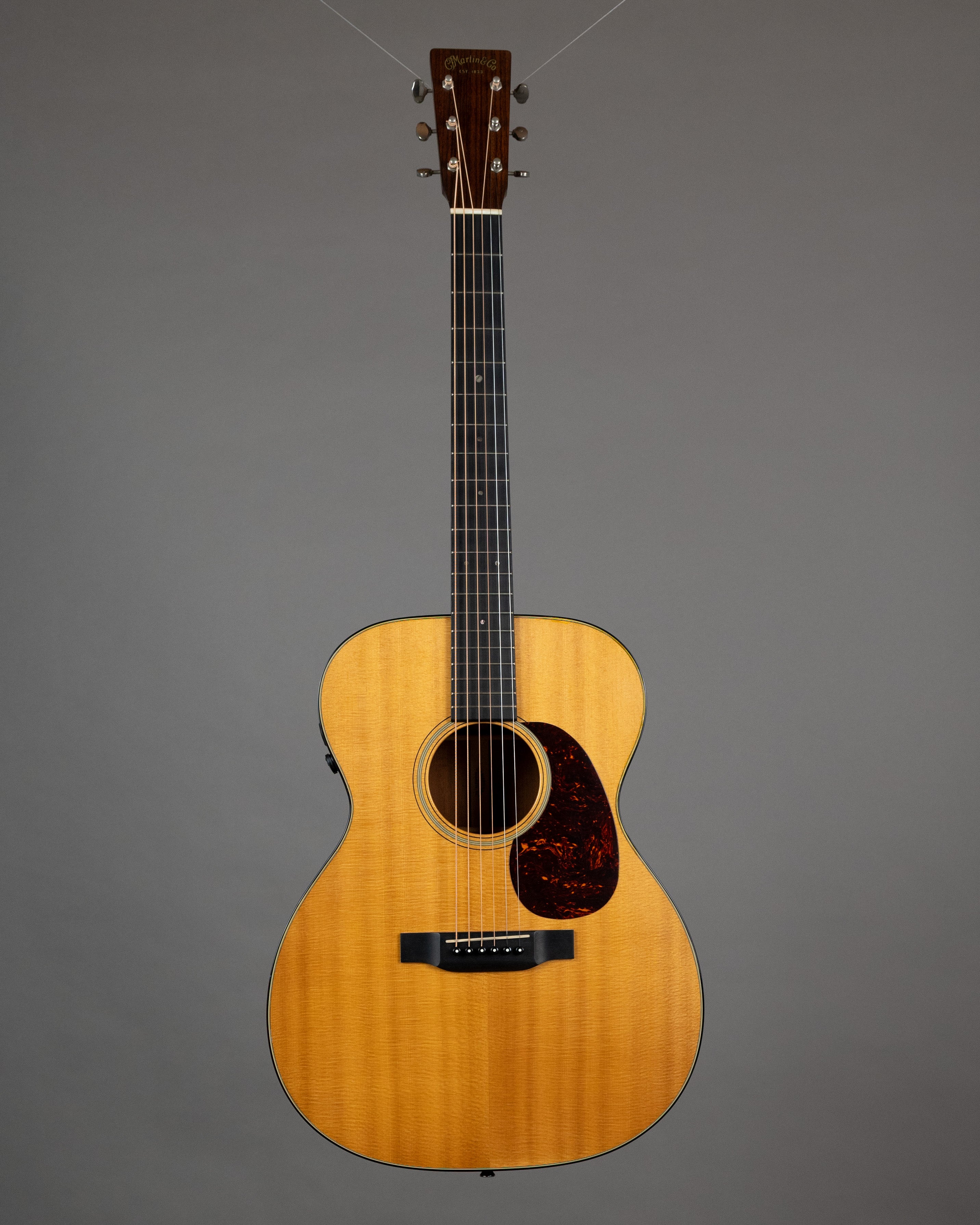 2016 Martin 000-18E Retro (USA, Natural Gloss, OHSC)