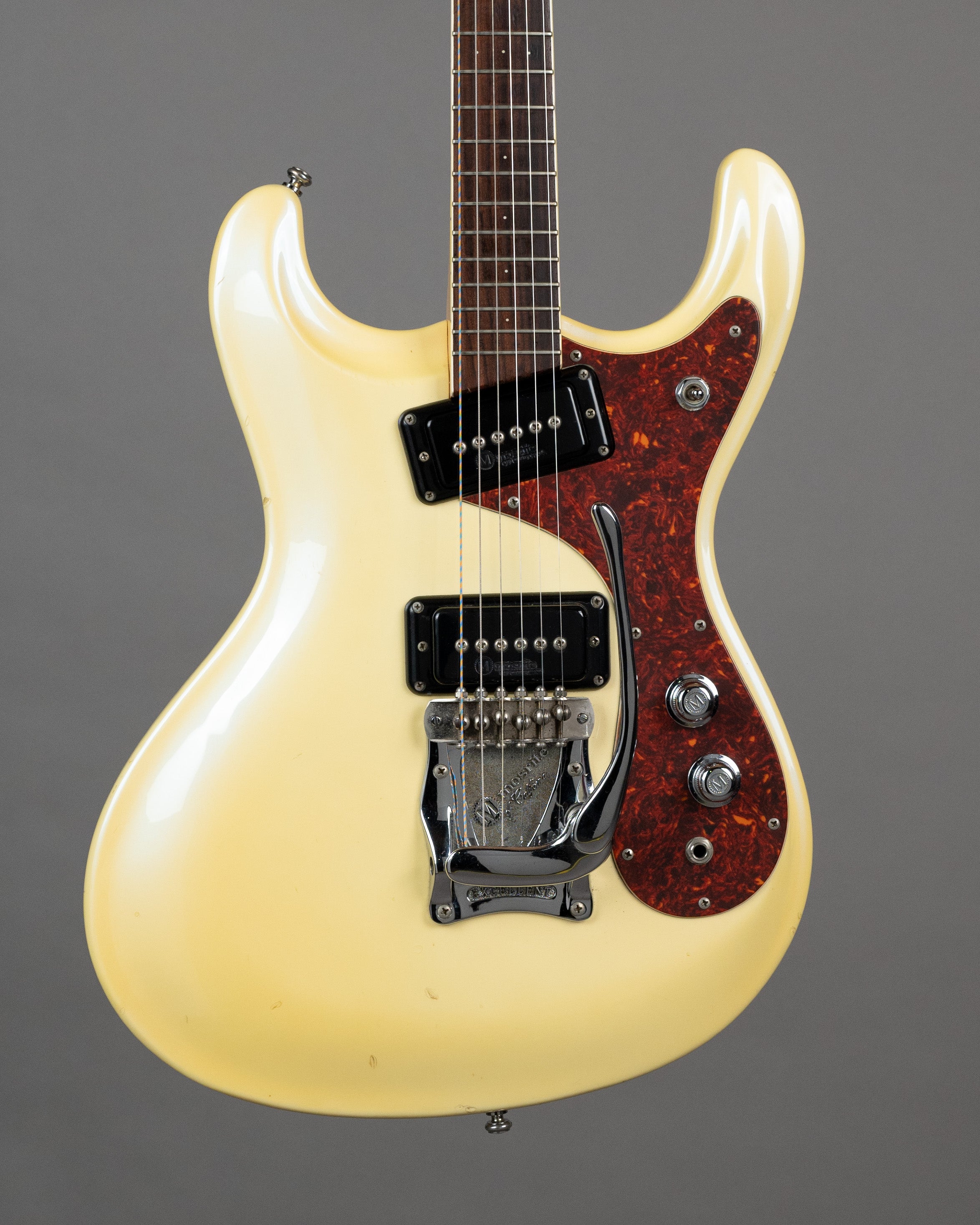 c1990s Mosrite Ventures Excellent (Japan, Pearl White)