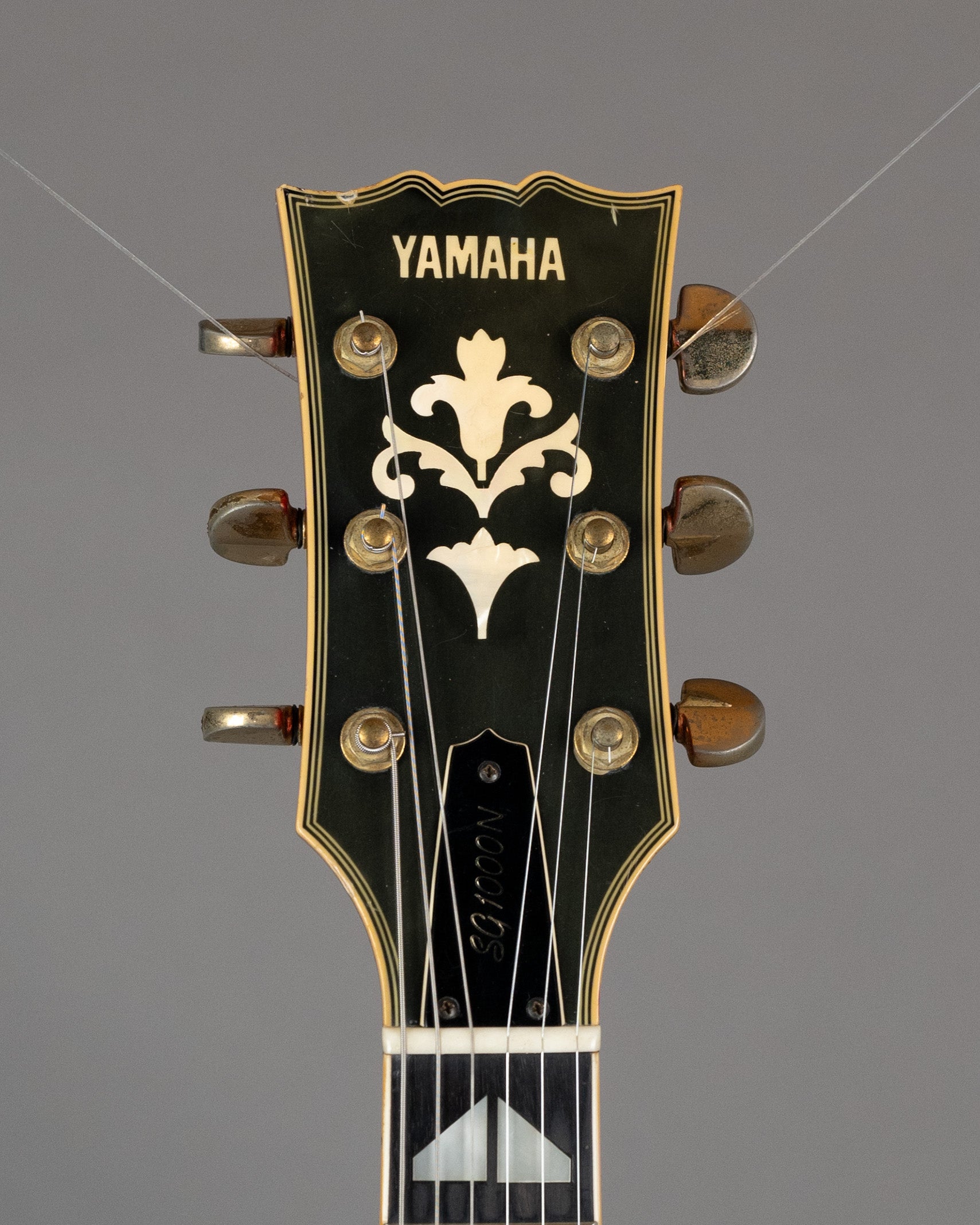 1983 Yamaha SG1000N (USA, Candy Apple Red, OHSC)