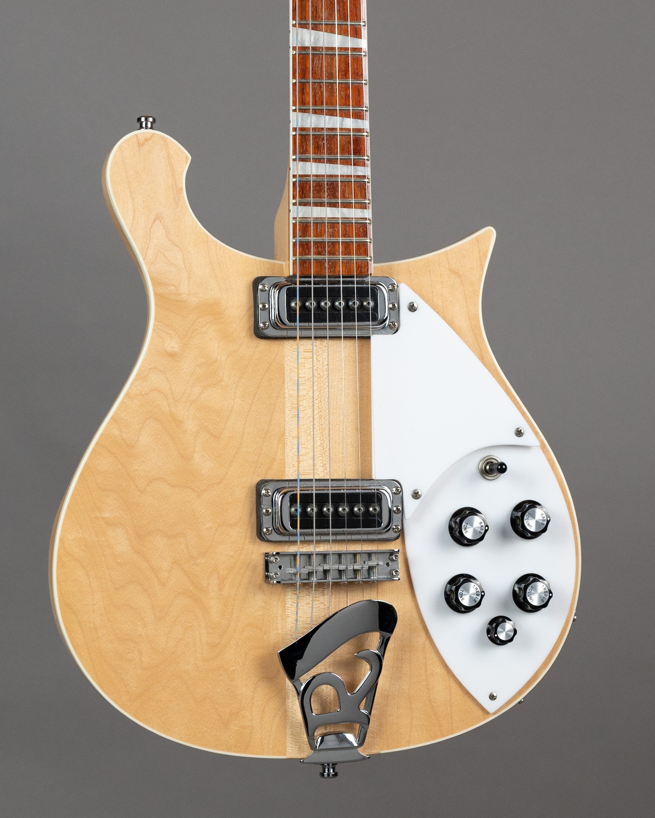 2010 Rickenbacker 620 (USA, Mapleglo, OHSC)