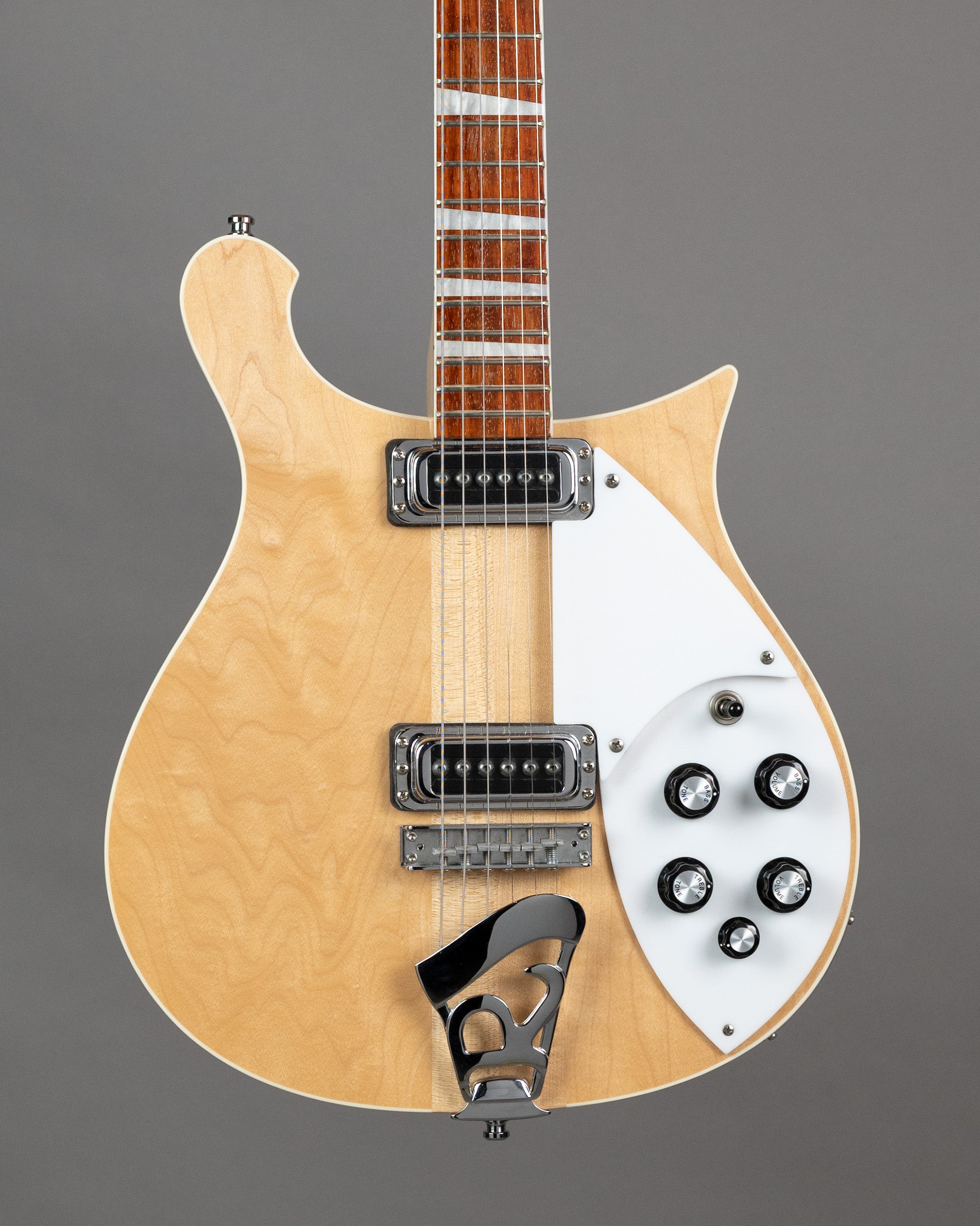 2010 Rickenbacker 620 (USA, Mapleglo, OHSC)