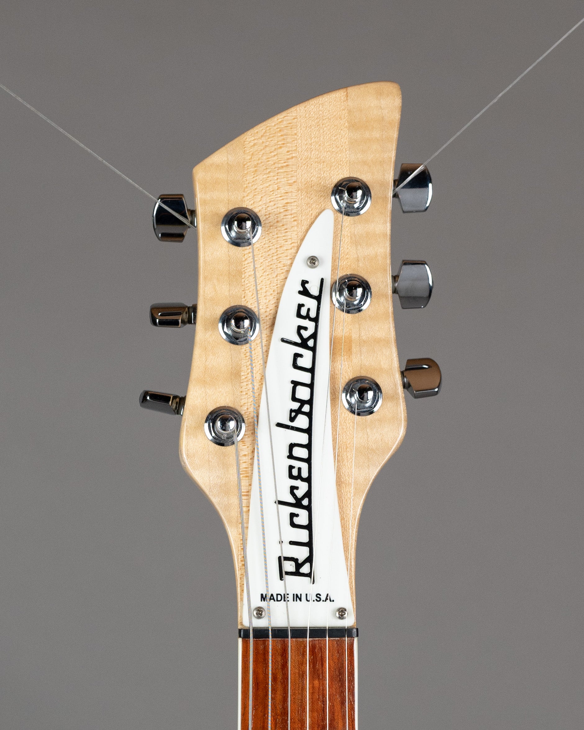 2010 Rickenbacker 620 (USA, Mapleglo, OHSC)