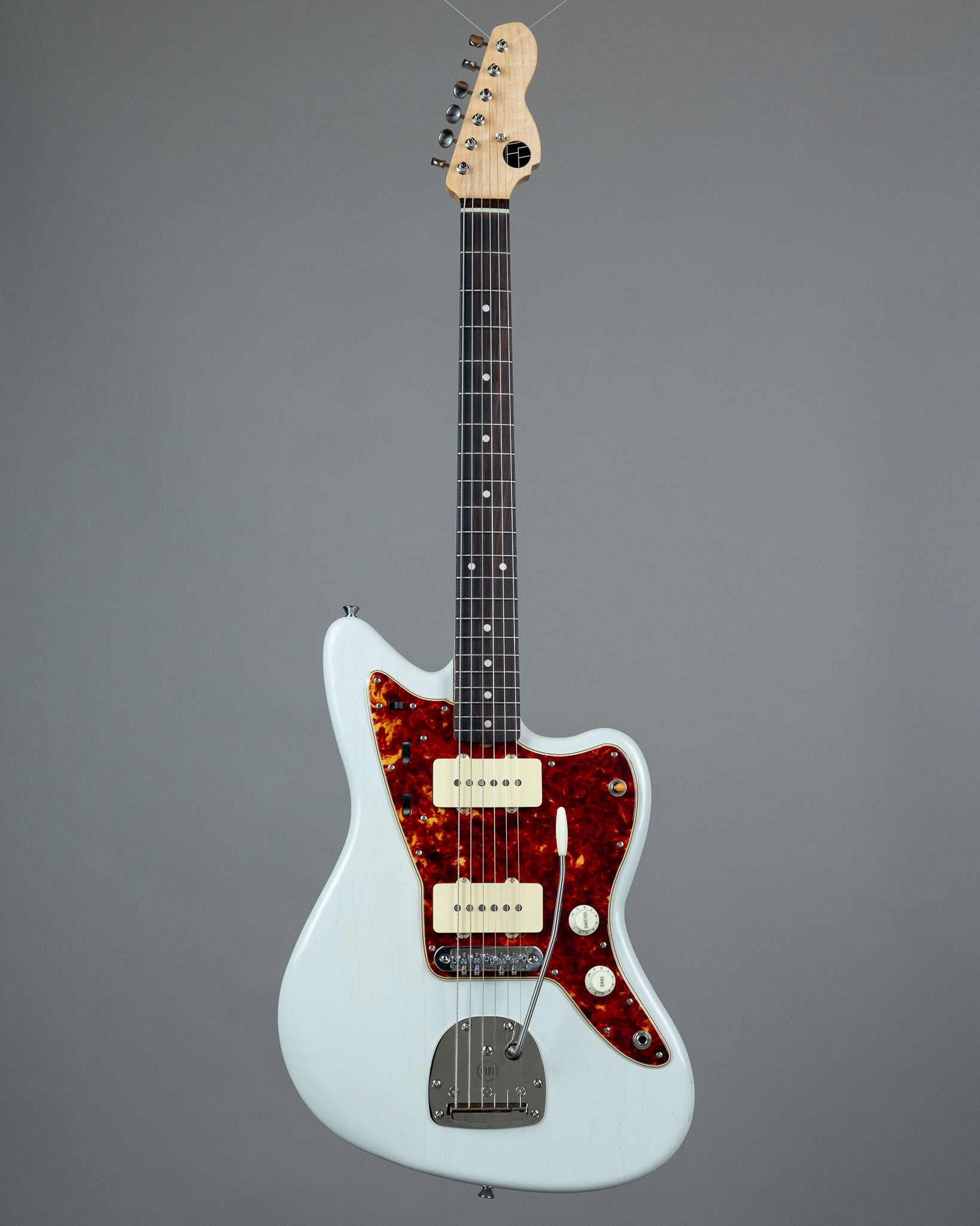 2026 Fritz Fusion (Australia, White over Sunburst Nitro, SKB HC)