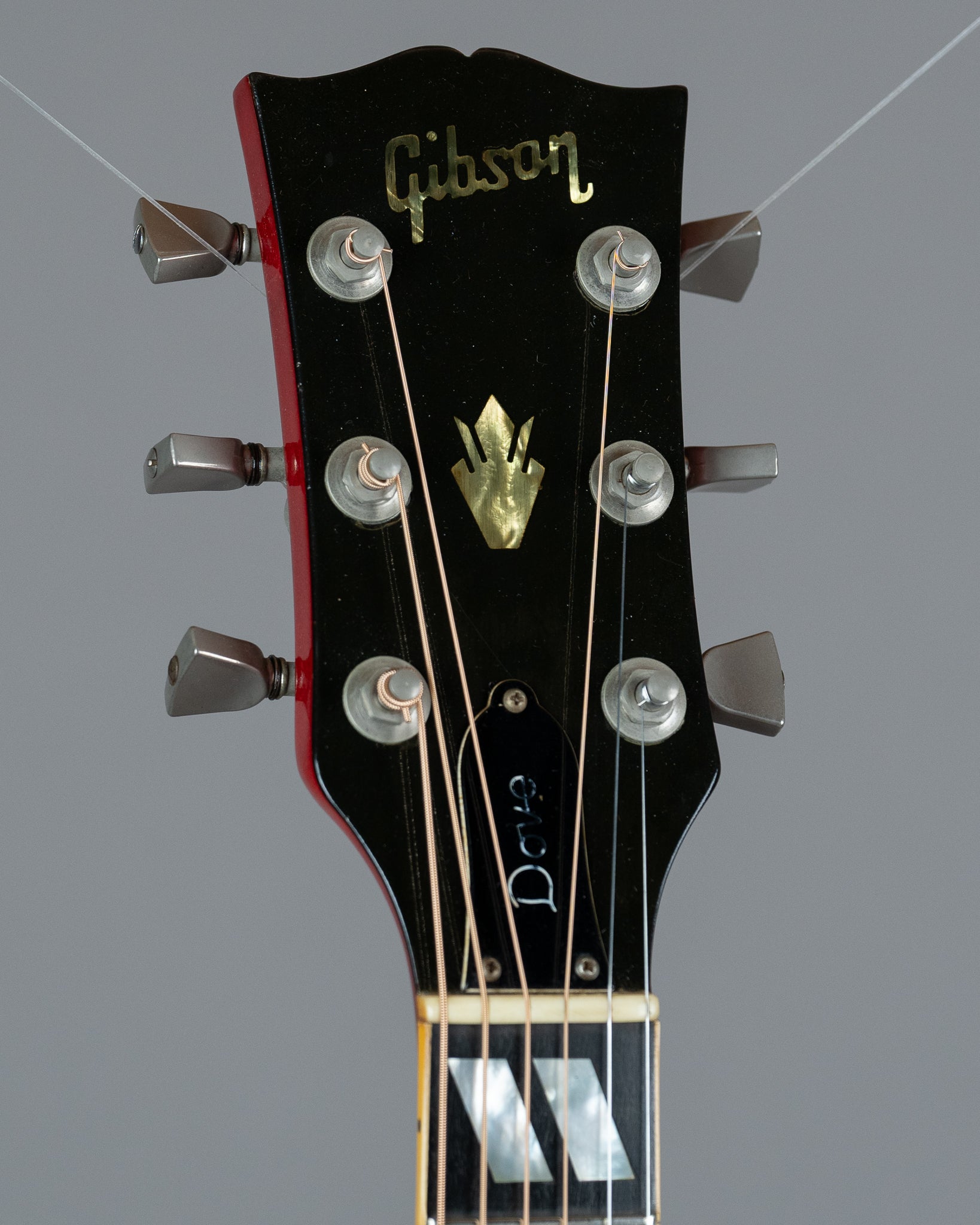 c1970-72 Gibson Dove Custom (USA, Sunburst, HSC)
