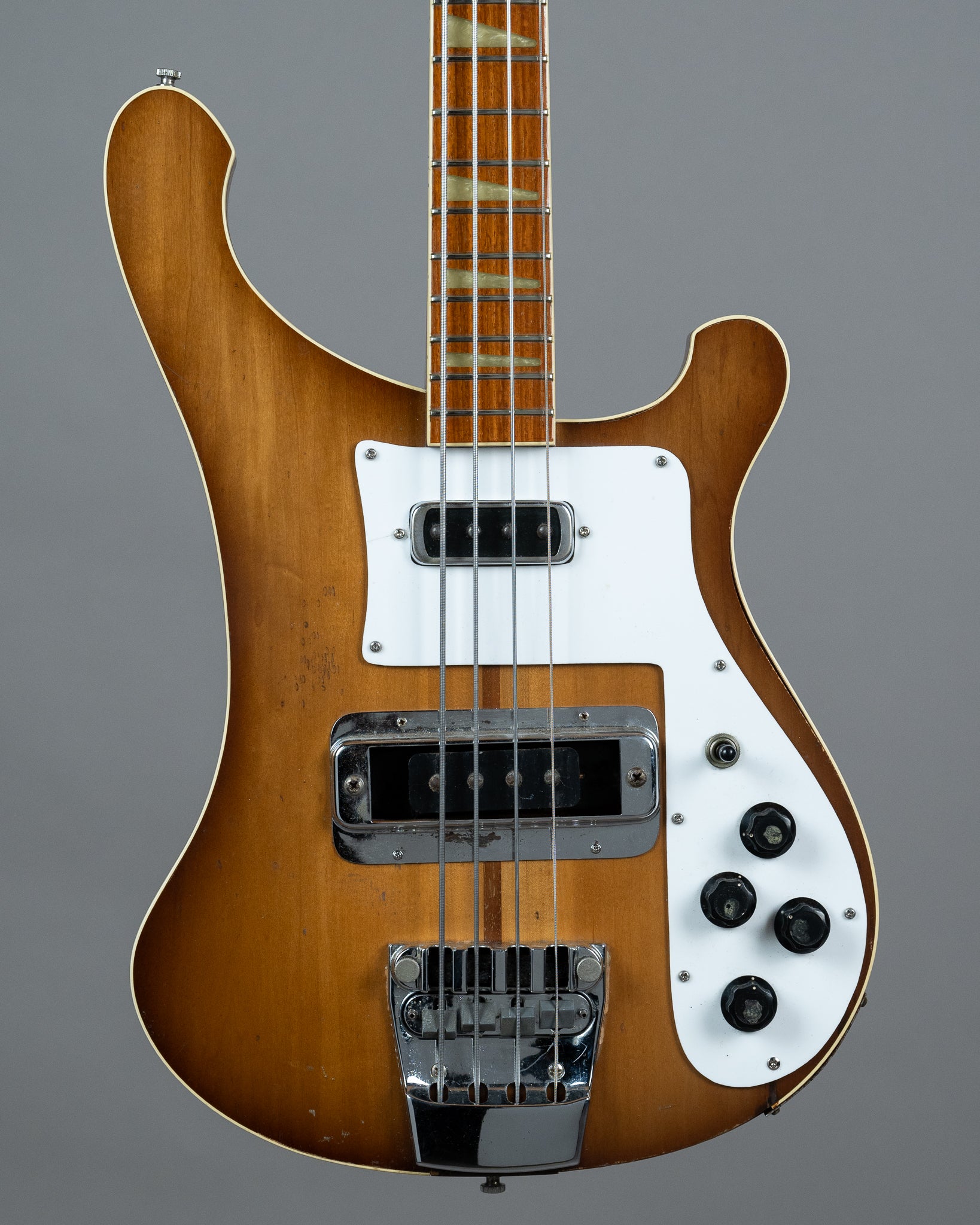 c1976 Rickenbacker 4001 (USA, Autumn Glo)