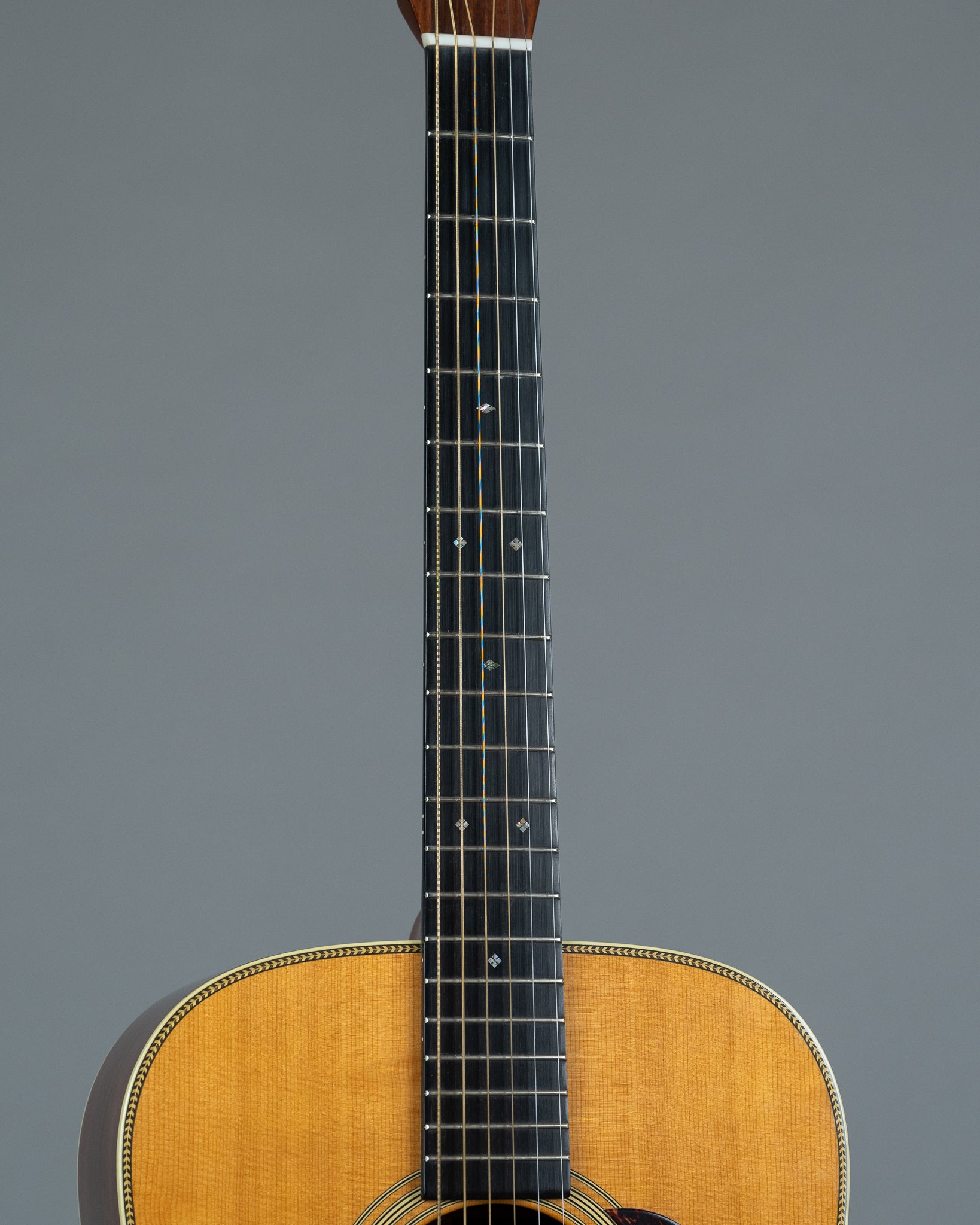 2004 Martin HD-28V (USA, Natural, Martin Case)