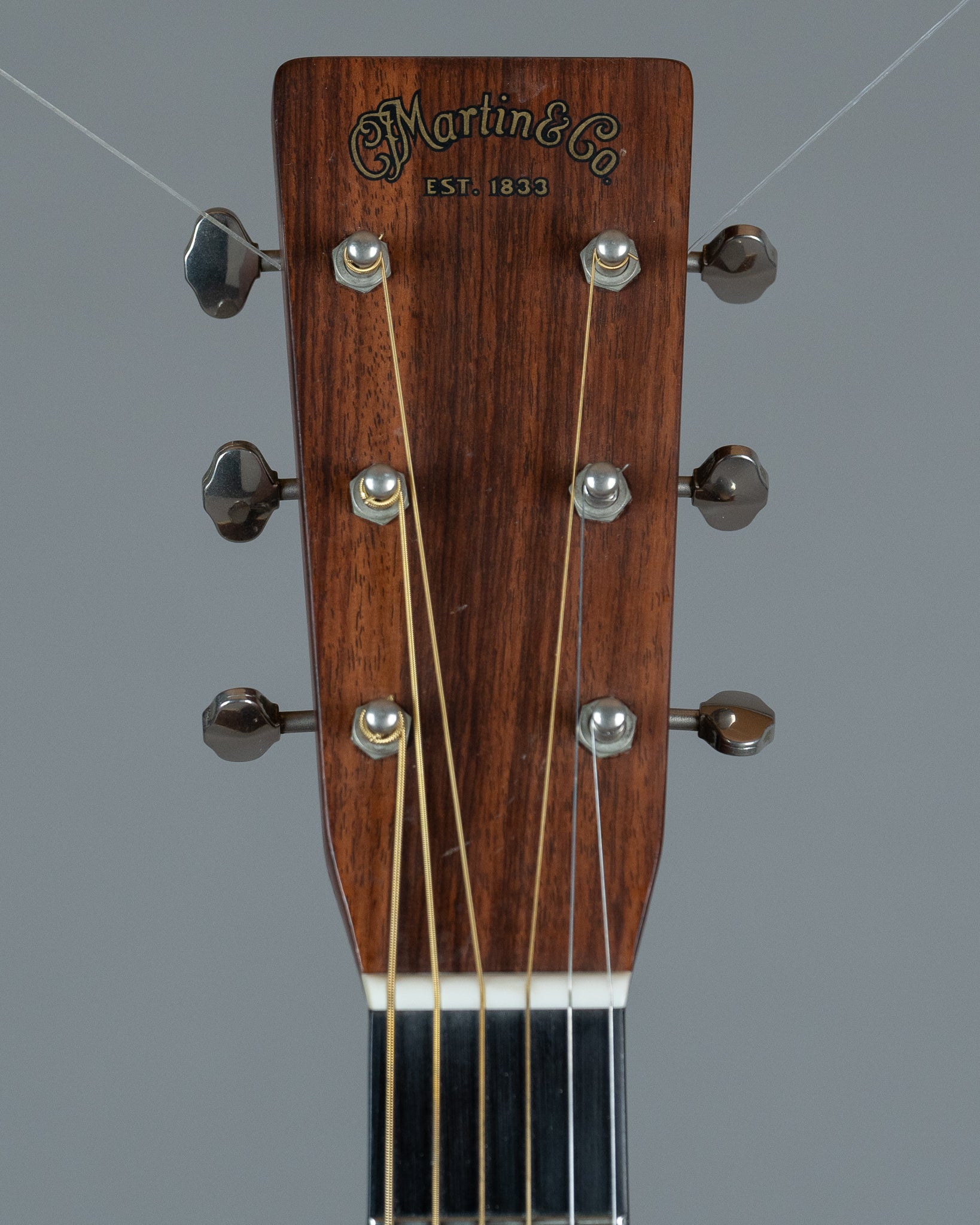 2004 Martin HD-28V (USA, Natural, Martin Case)