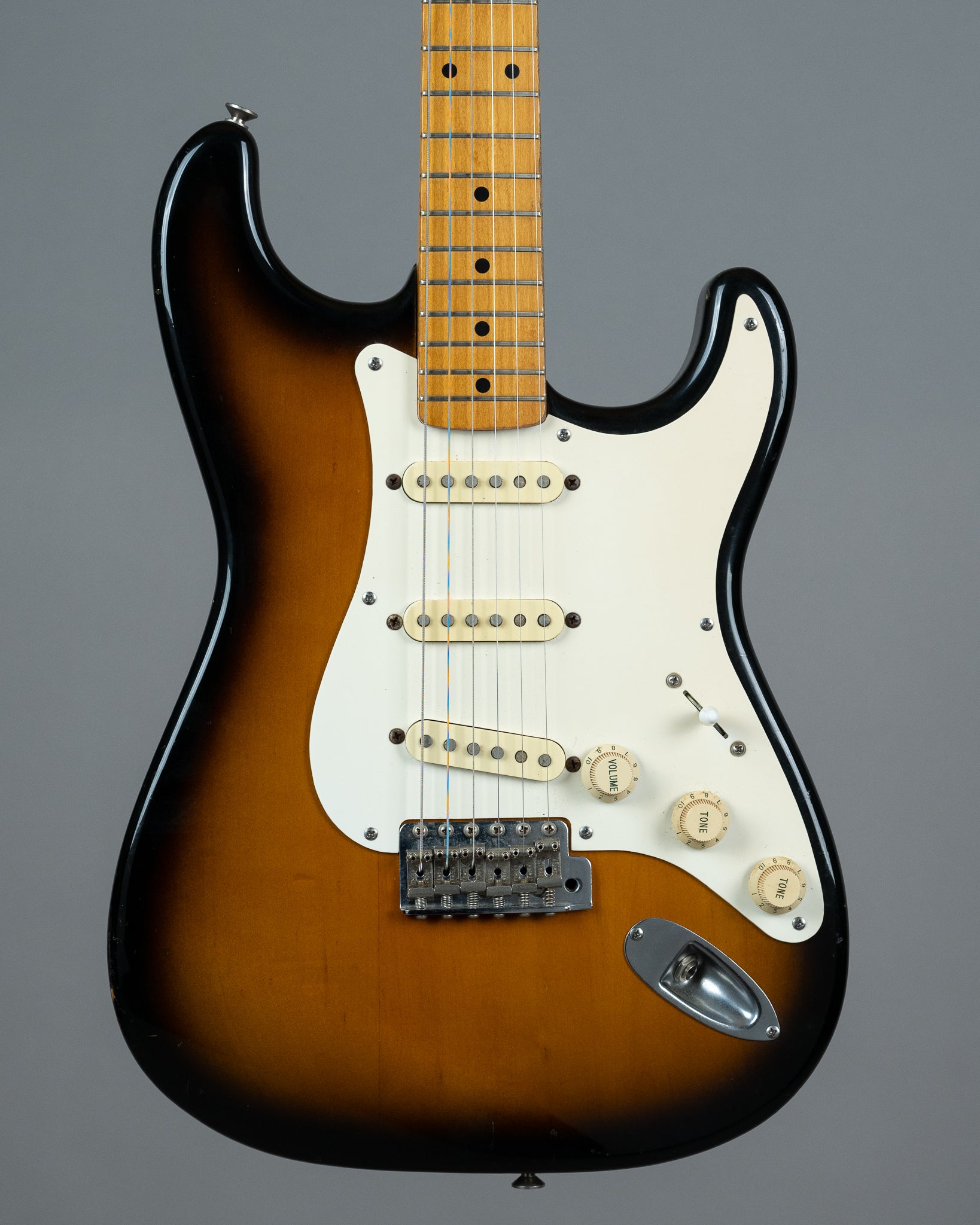 1993-4 Fender Stratocaster (Japan, Sunburst)