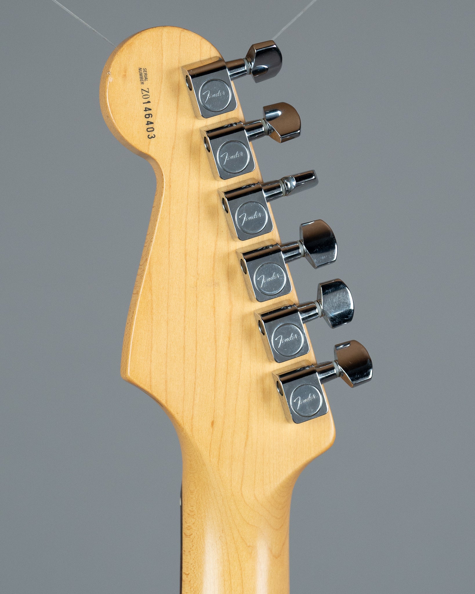 2000 Fender American Standard Stratocaster (USA, Sunburst, OHSC)