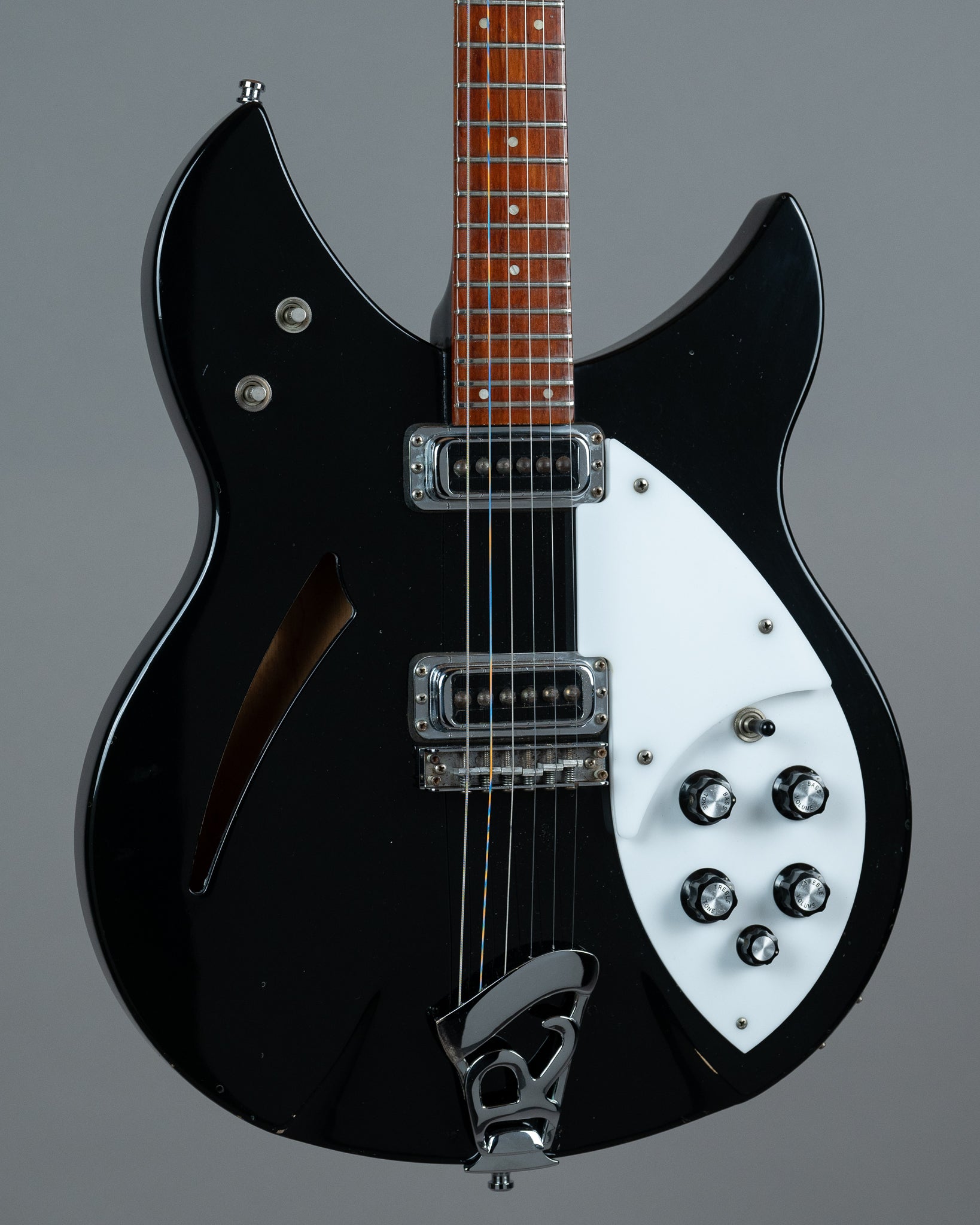 1997 Rickenbacker 330 MOD (USA, Jetglo, OHSC)