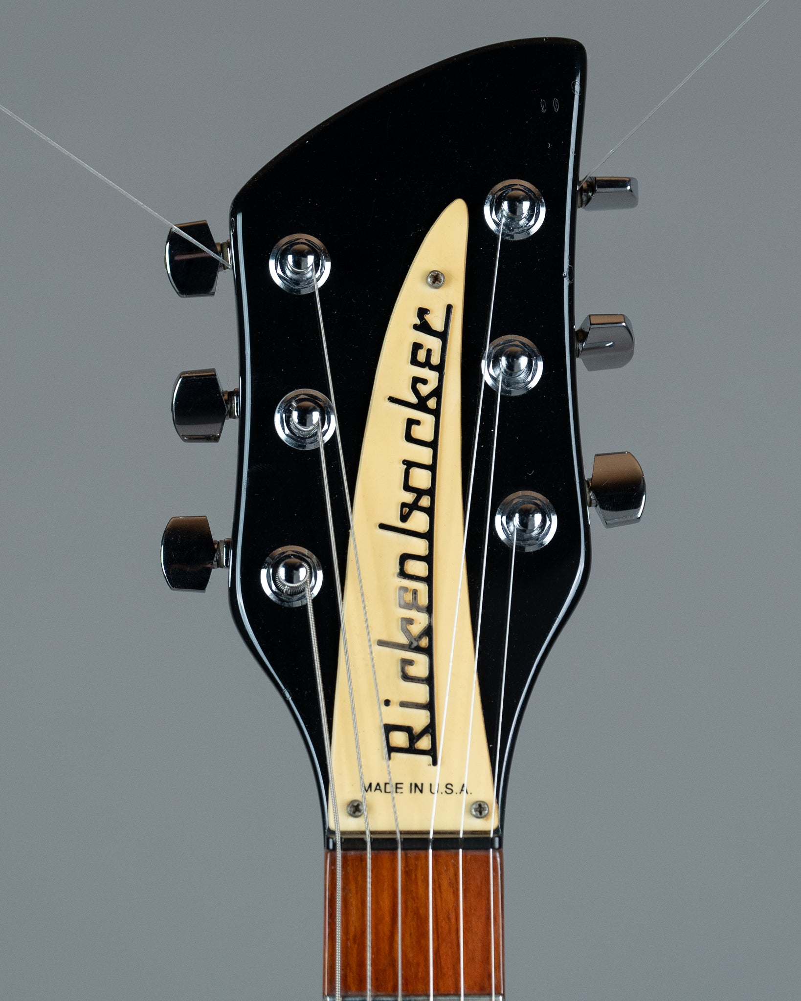 1997 Rickenbacker 330 MOD (USA, Jetglo, OHSC)