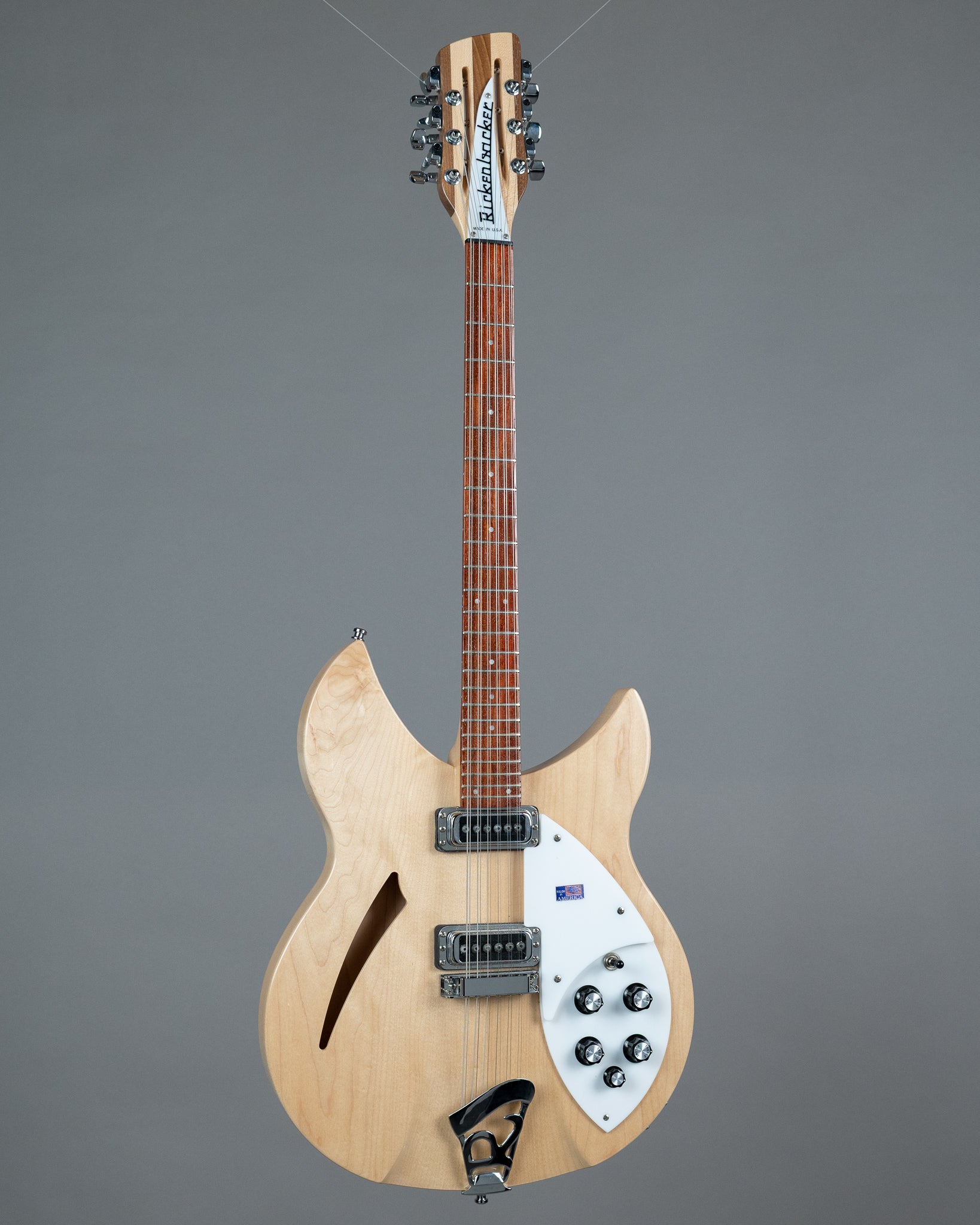 2010 Rickenbacker 330/12 (USA, Mapleglo, OHSC)