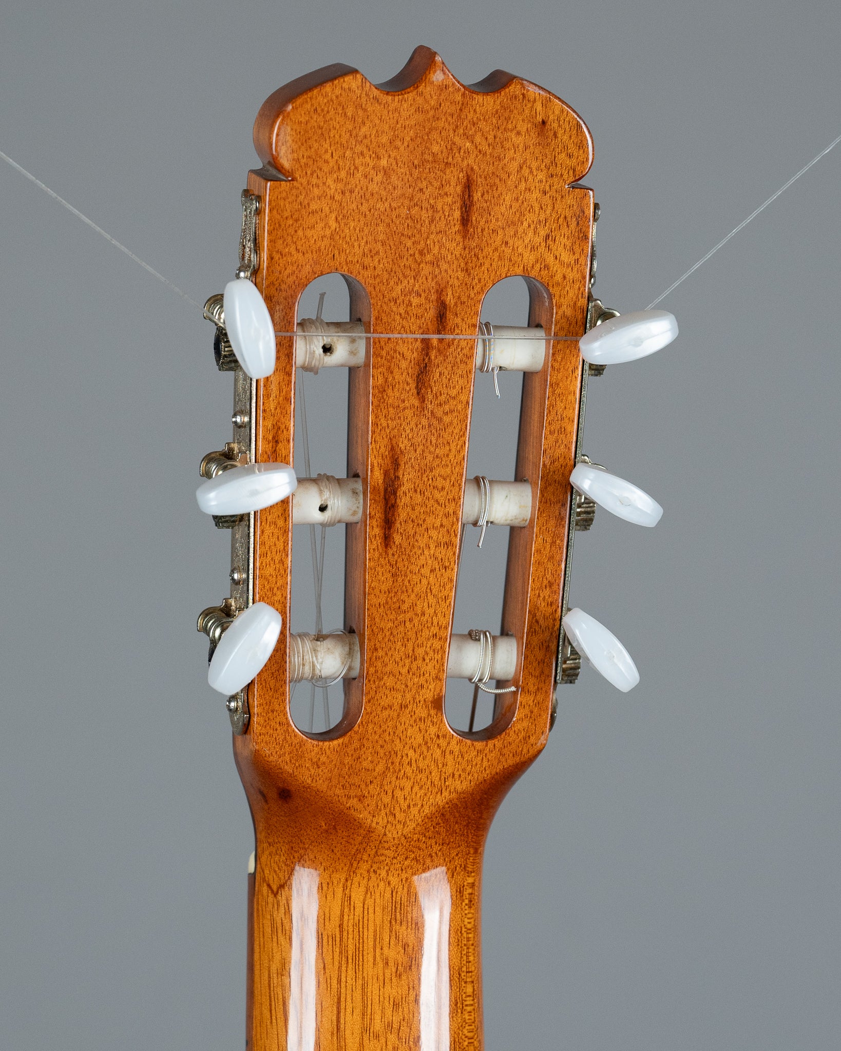 c1977 S. Yairi Model 700 Classical Guitar (Japan, Natural)