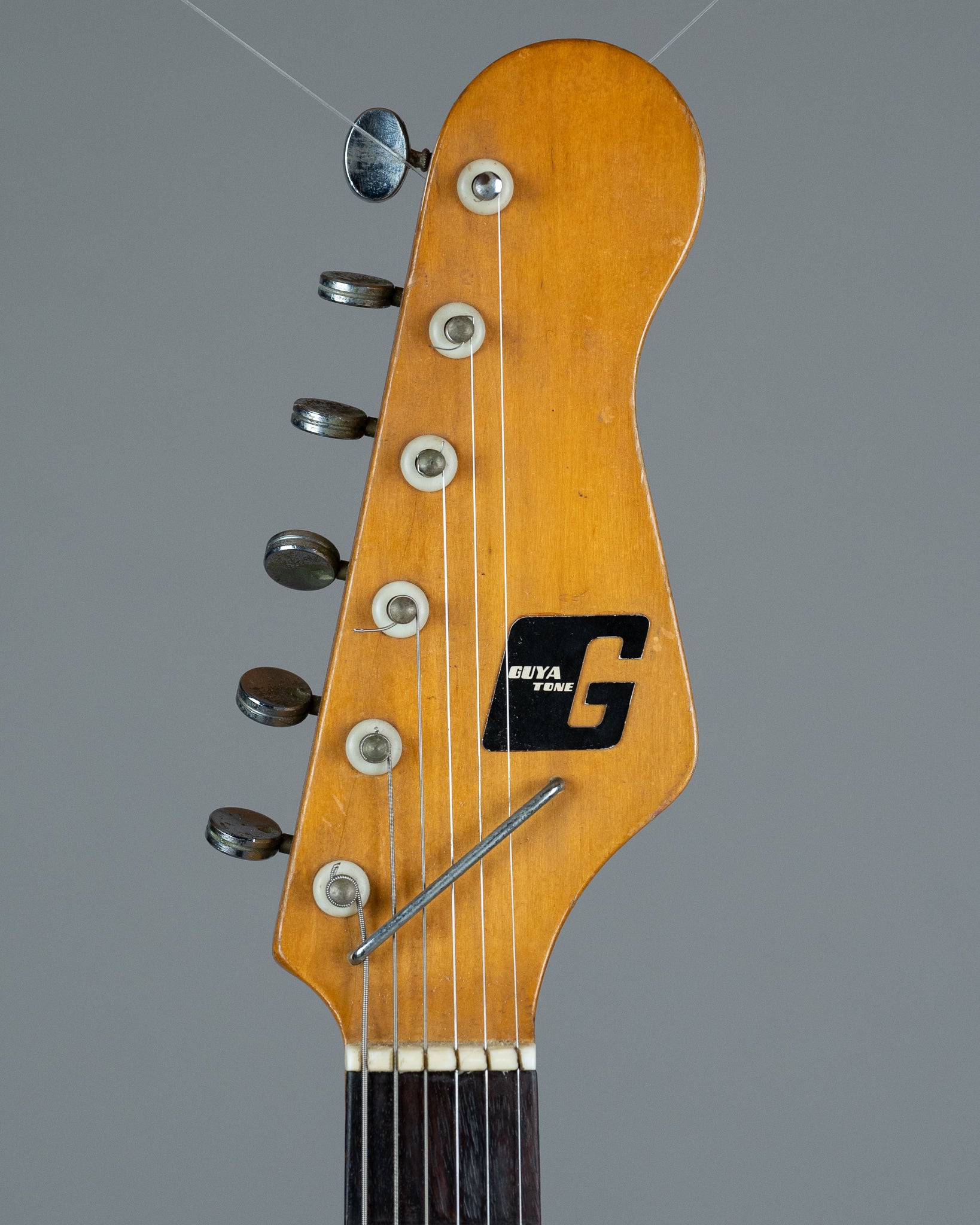 1965 Guyatone LG-130T (Japan, Sunburst)