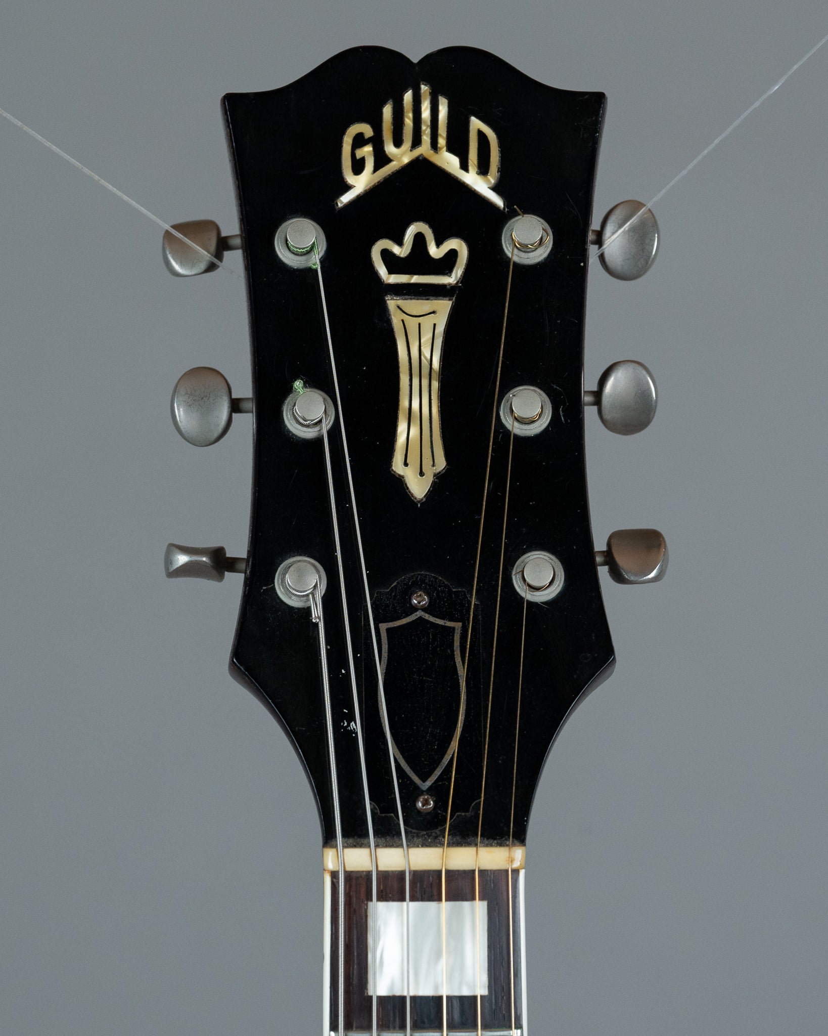 1961 Guild CE-100 Capri (USA, Sunburst, Gig Bag)