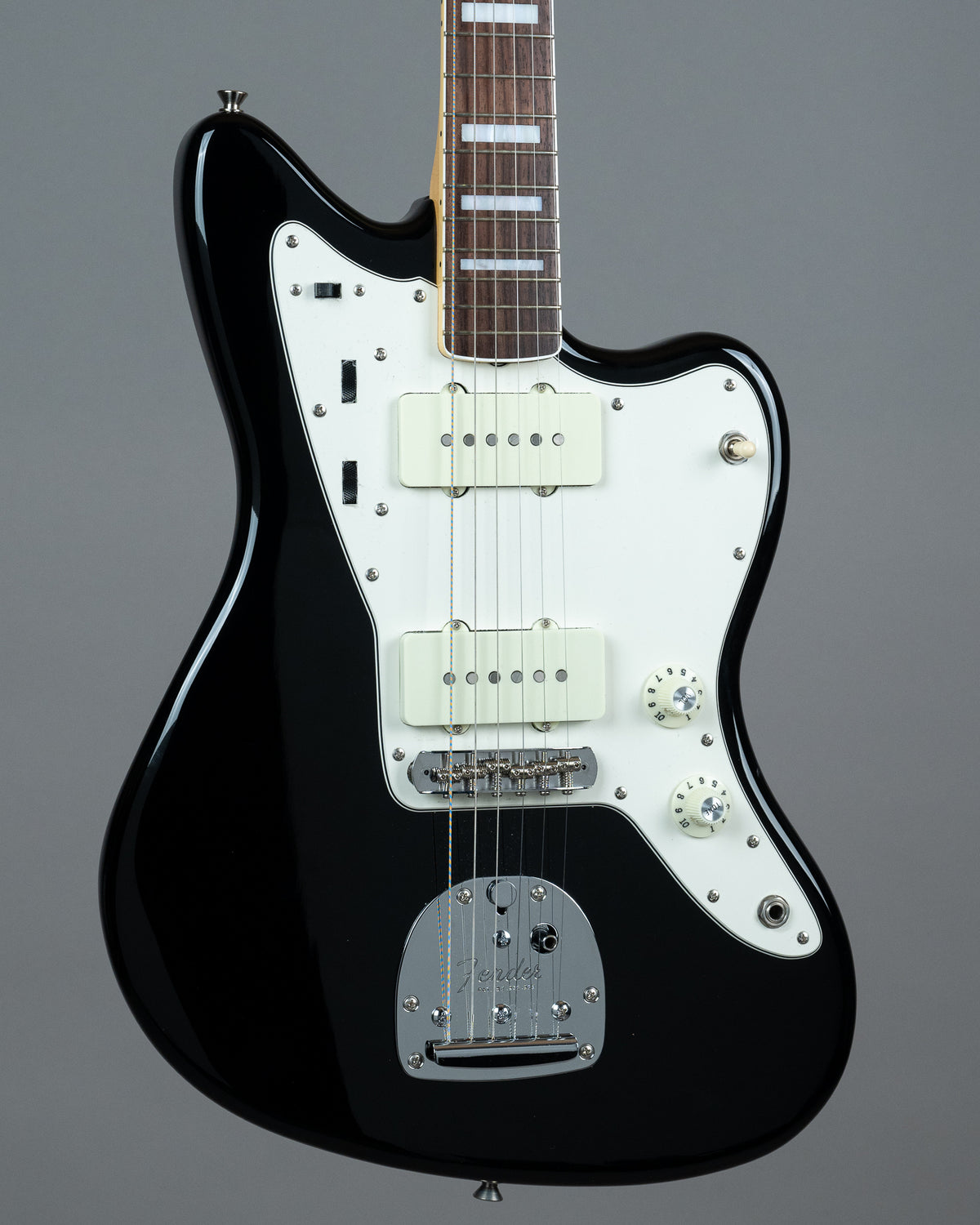 2026 Fender Traditional Late 60s Jazzmaster (Japan, Black, SKB HSC)