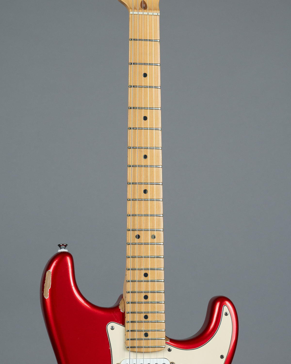 2004 Fender American Standard Stratocaster (USA, Candy Apple Red, OHSC)