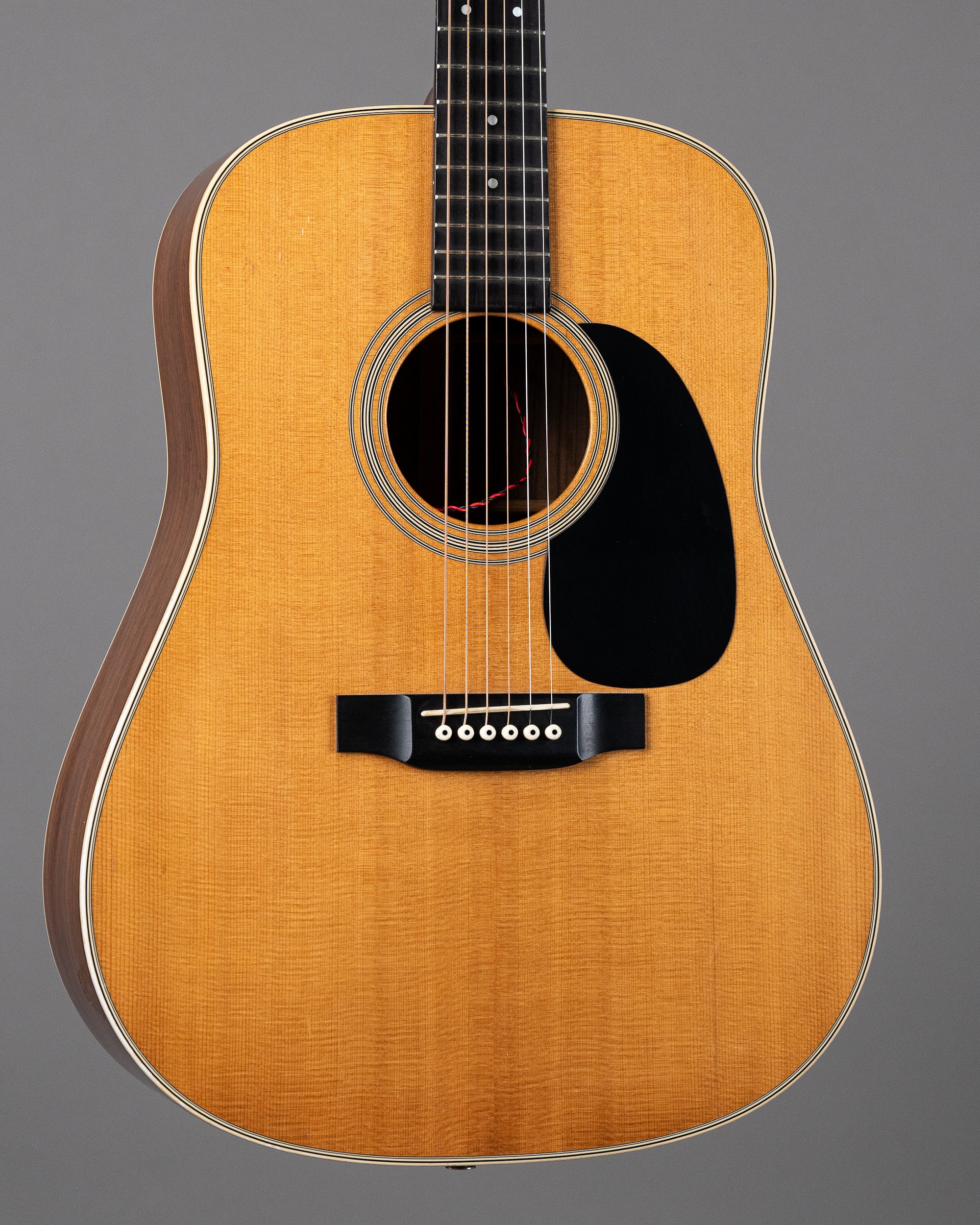 2009 Martin D-28 Standard Series (USA, Natural, HSC)