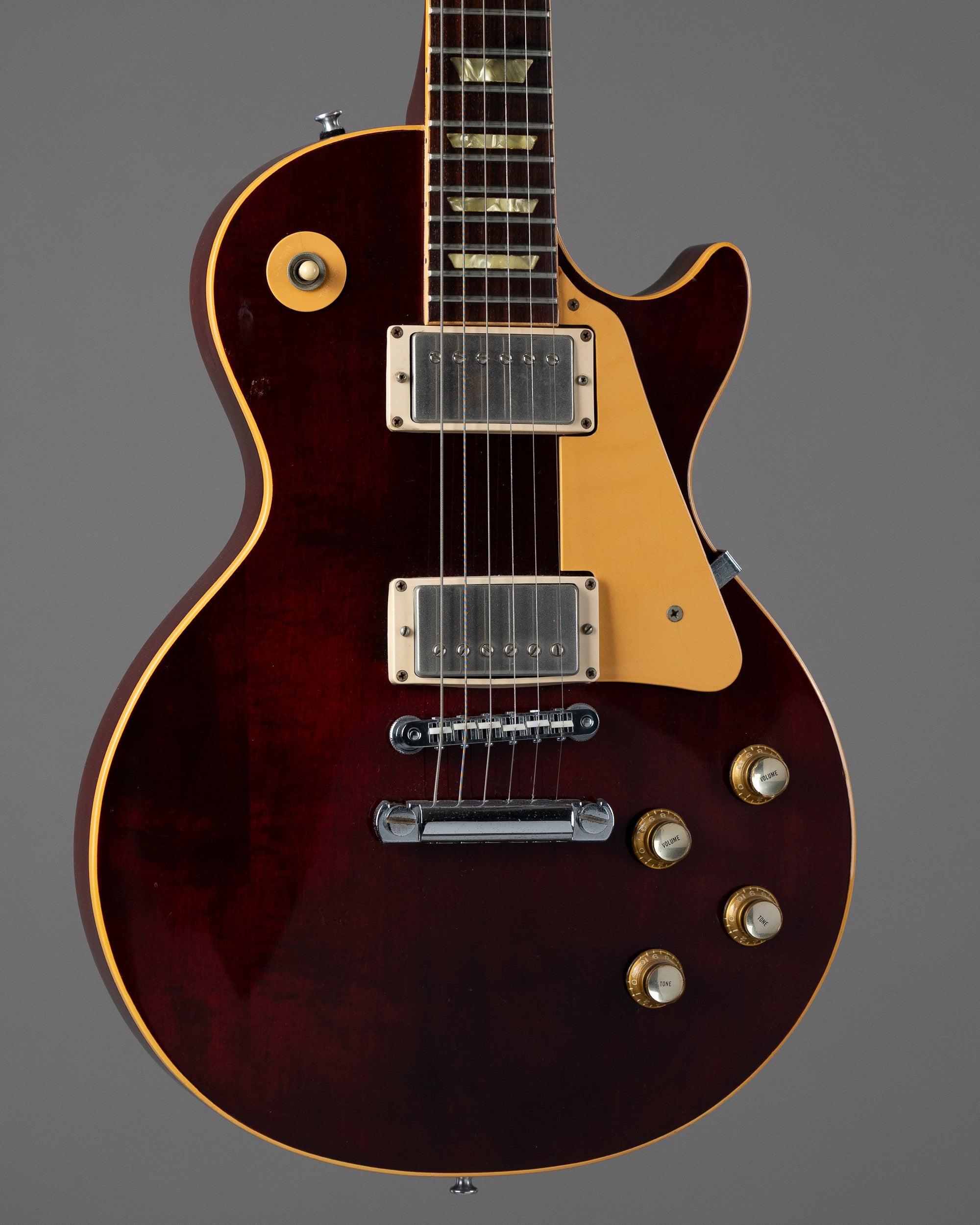 1977 Gibson Les Paul Standard (USA, Wine Red, Chainsaw Case)